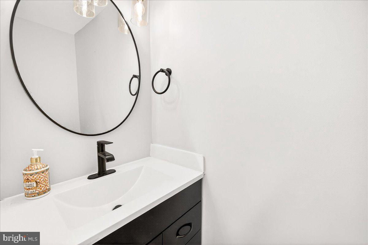 WOODSIDE VILLAGE - Residential