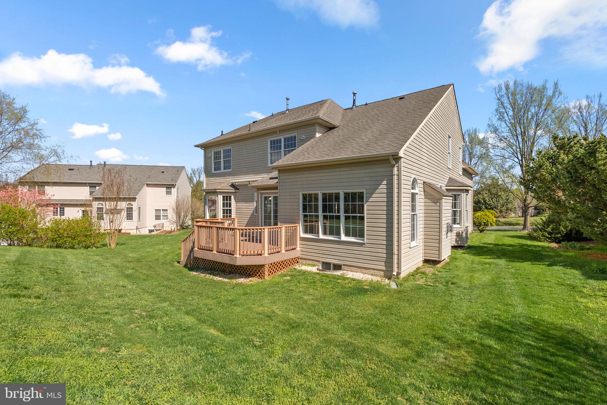 THE ESTATES AT WOODCLIFFE PARK - Residential