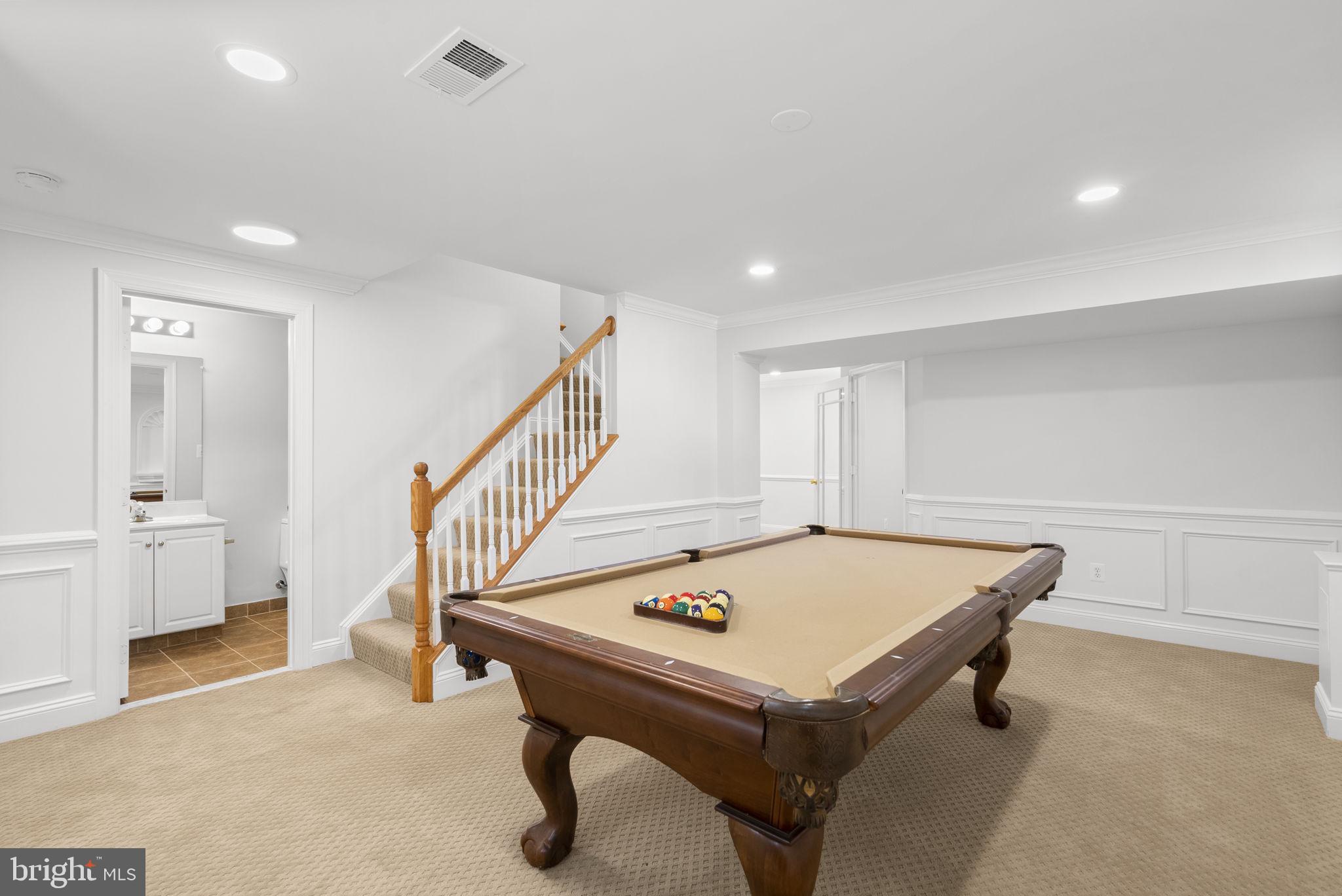 THE ESTATES AT WOODCLIFFE PARK - Residential