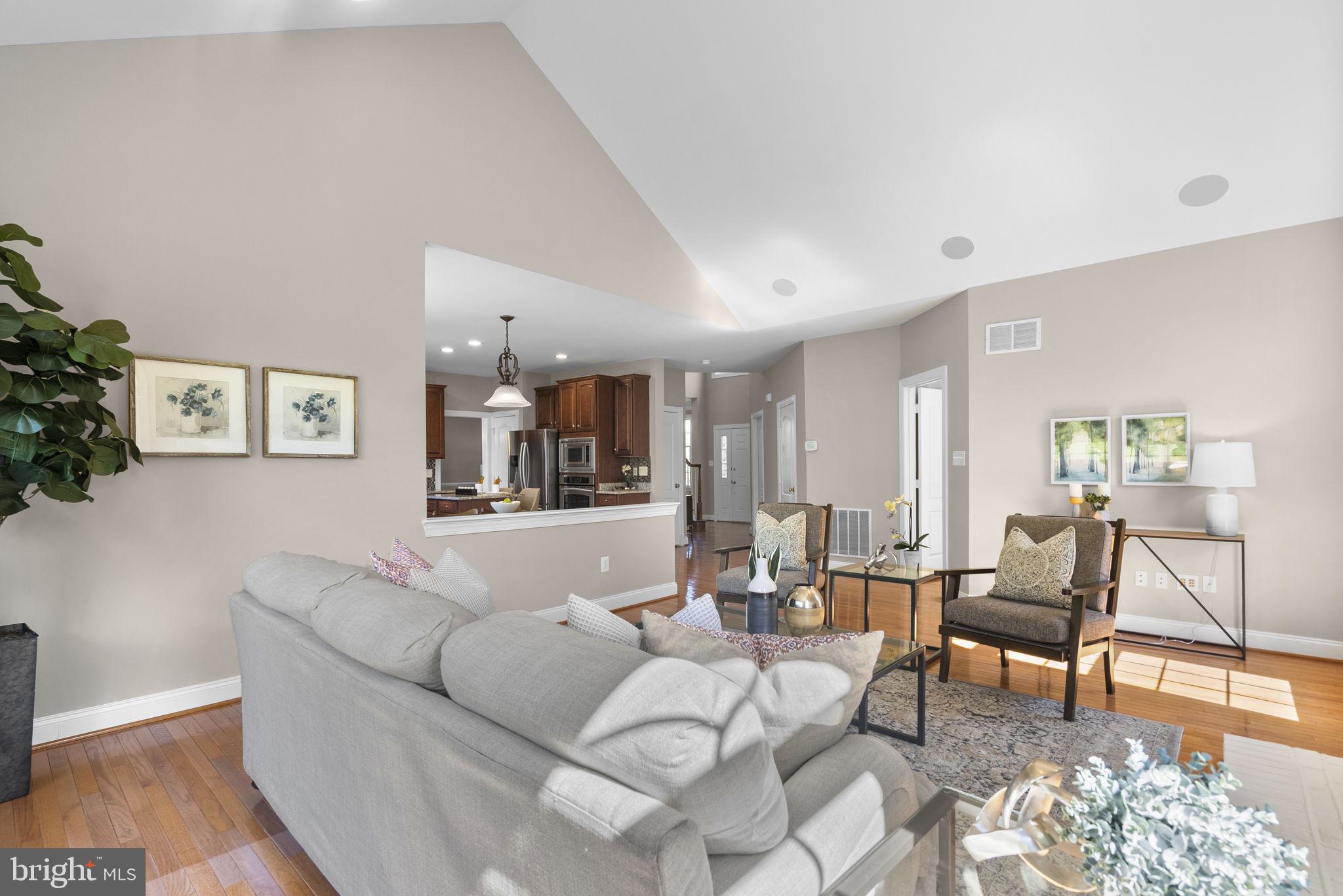 THE ESTATES AT WOODCLIFFE PARK - Residential