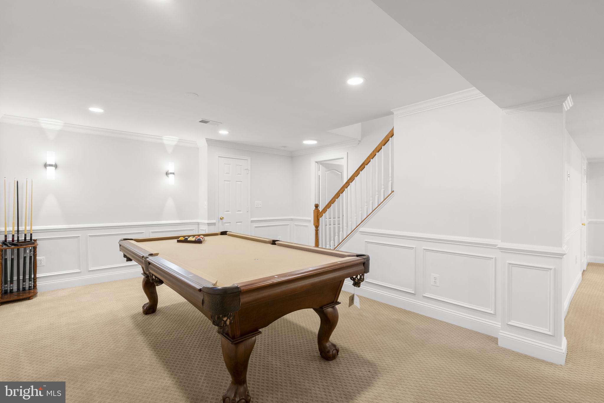 THE ESTATES AT WOODCLIFFE PARK - Residential