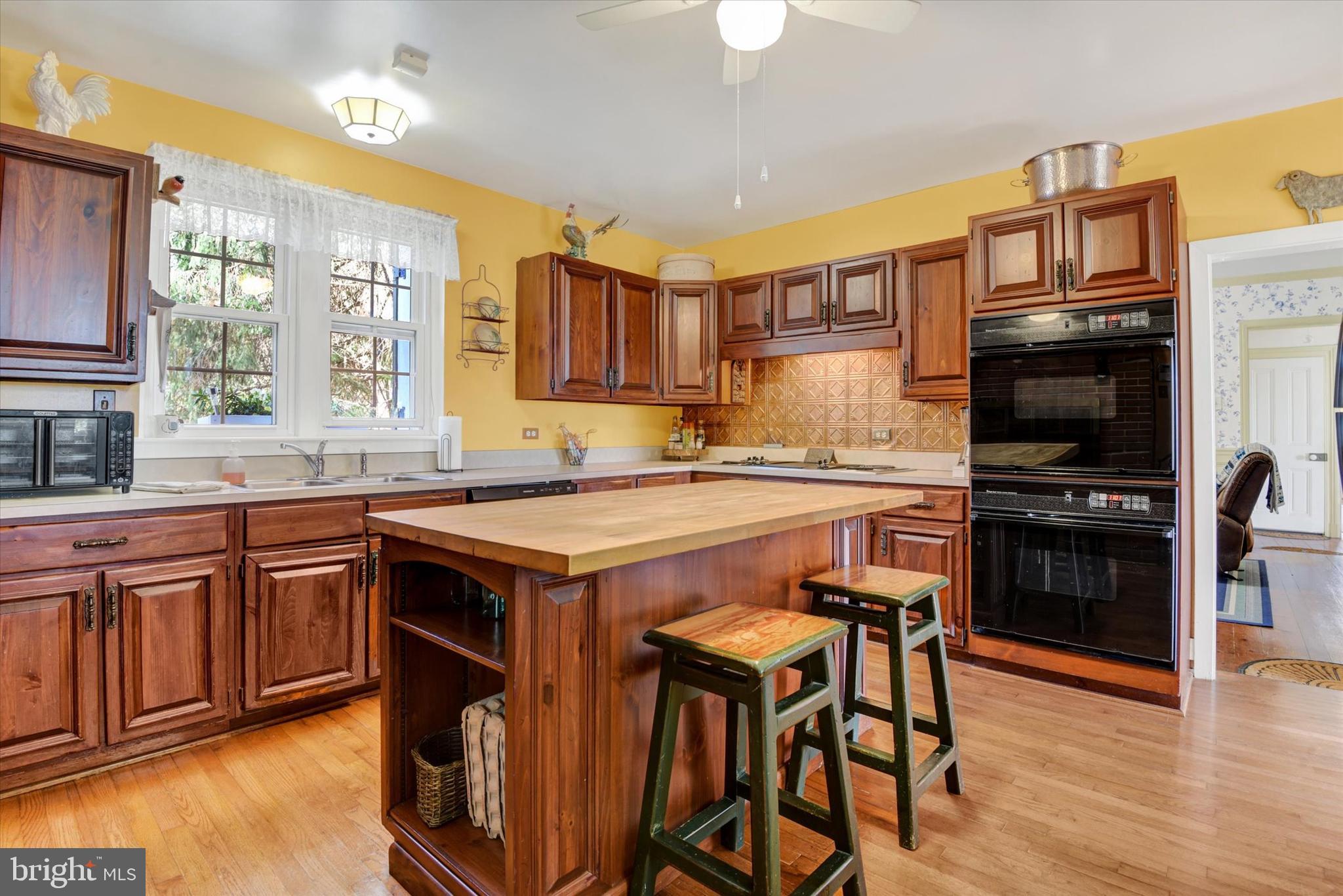 CLIFTON VIEW - Residential