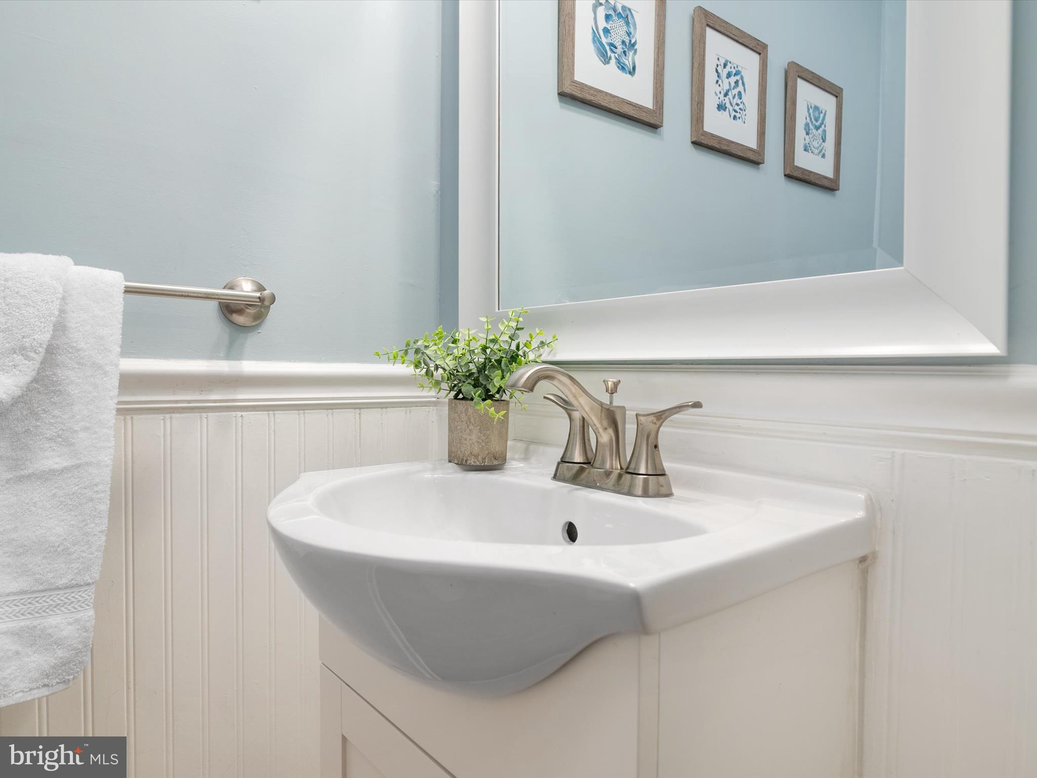 LAKE FOREST - Residential