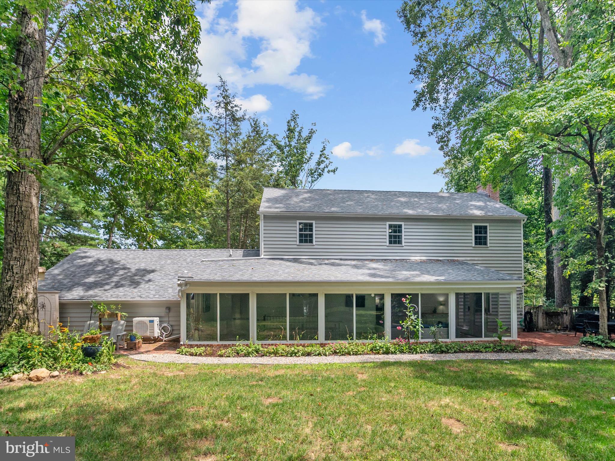 LAKE FOREST - Residential