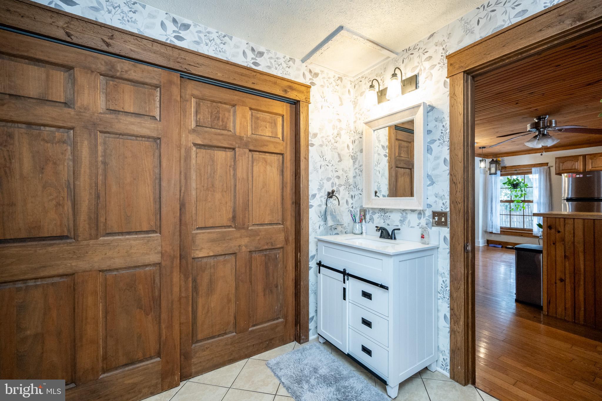 GRANTSVILLE - Residential