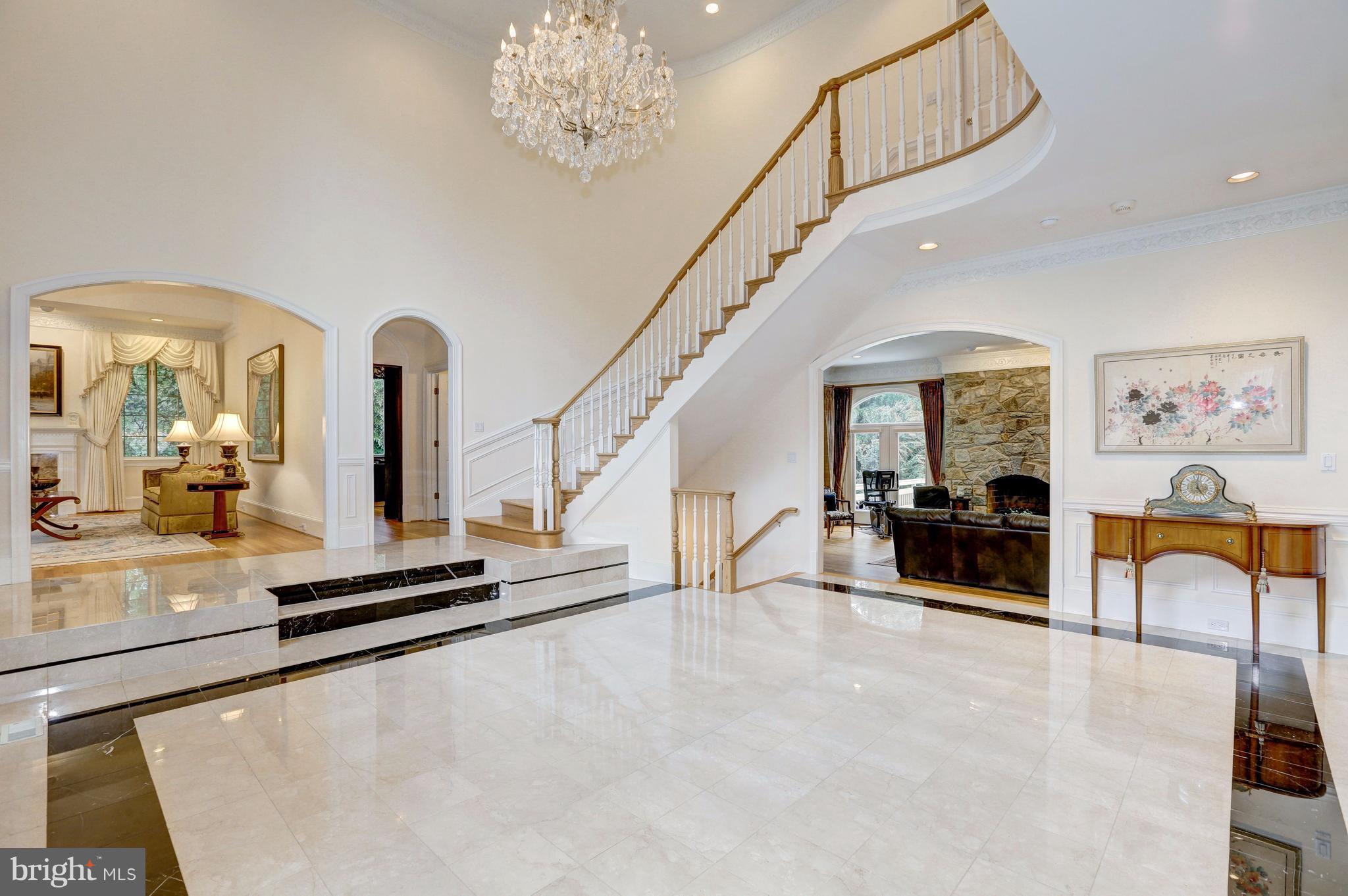 POTOMAC OUTSIDE - Residential