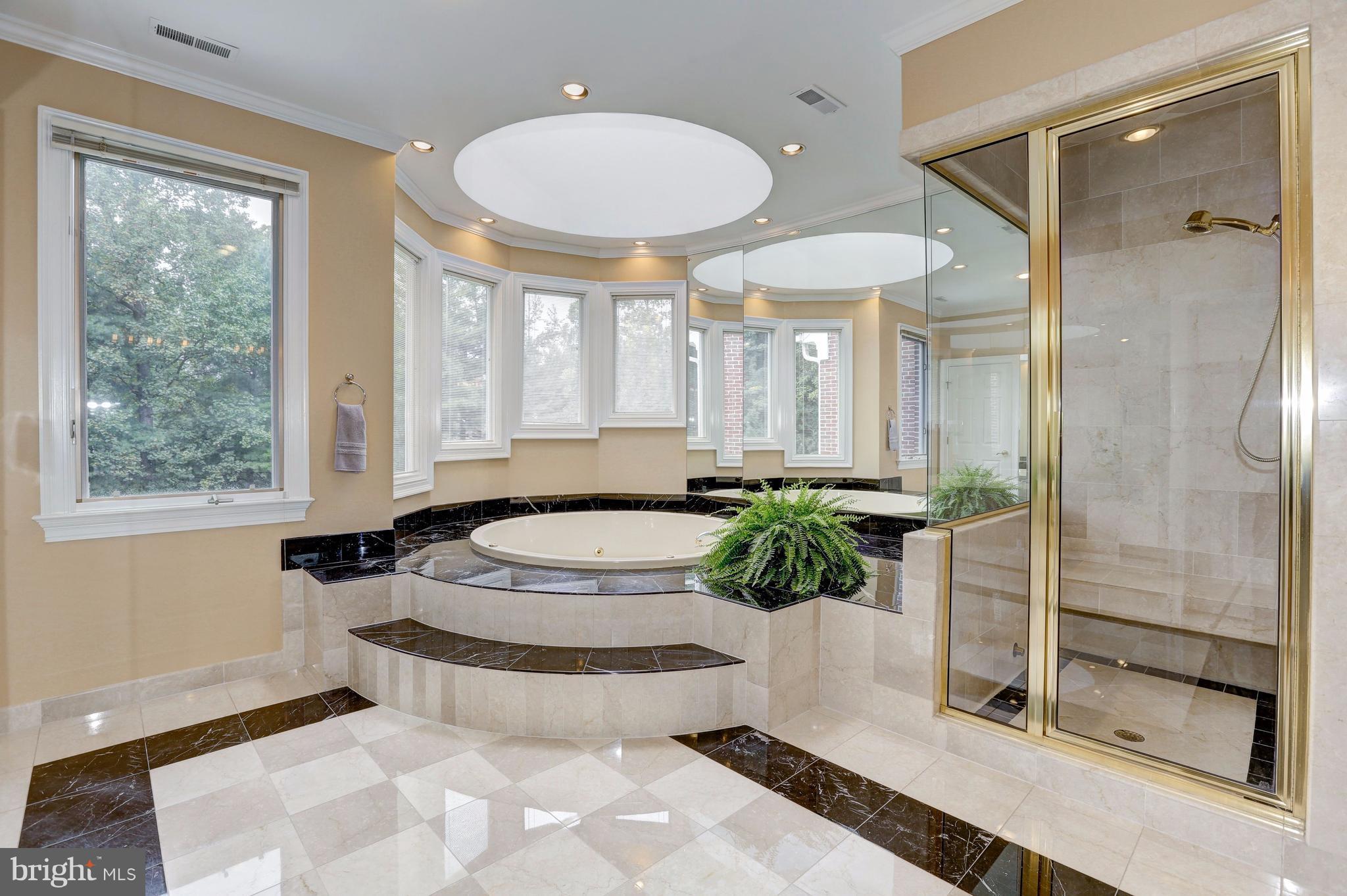 POTOMAC OUTSIDE - Residential