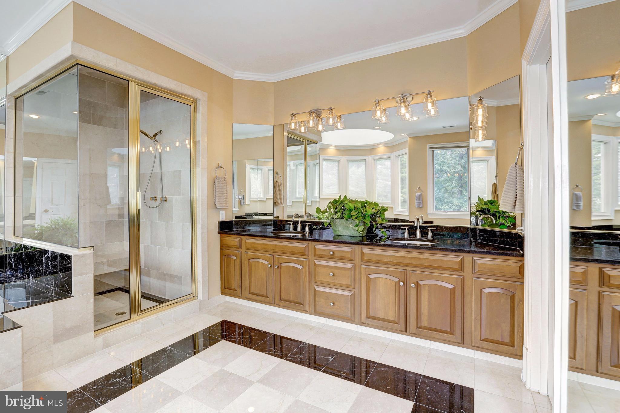 POTOMAC OUTSIDE - Residential