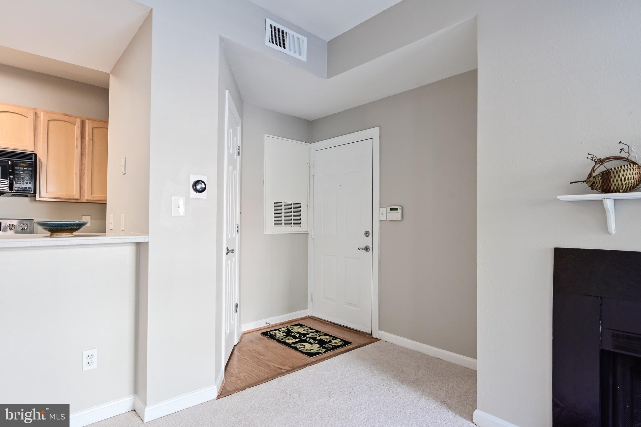 PENDERBROOK SQUARE CONDOMINIUMS - Residential Lease