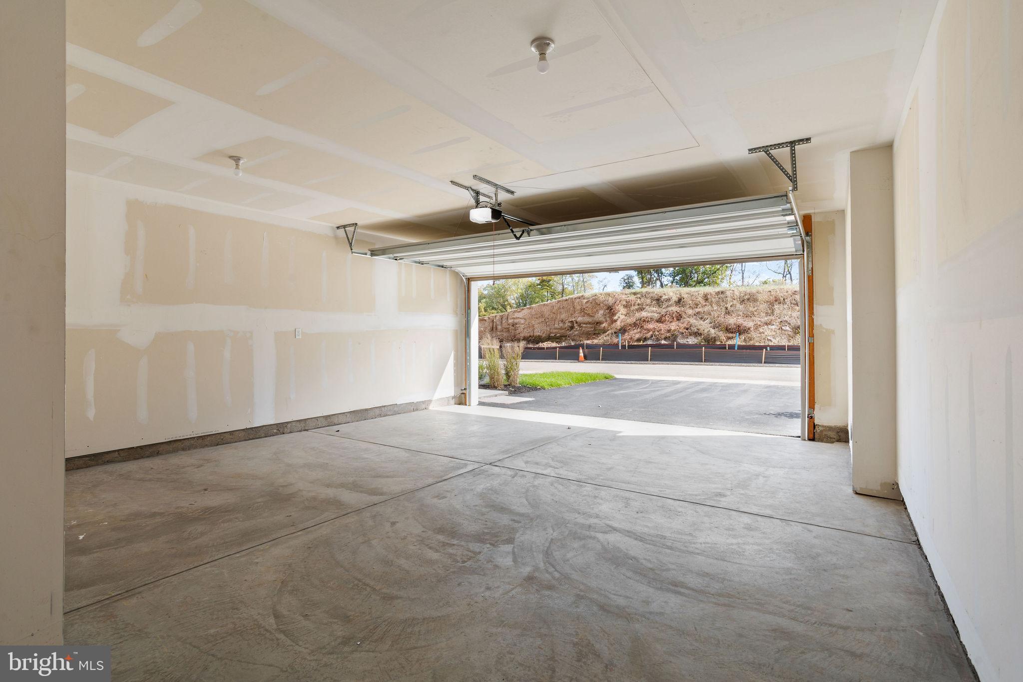 142 ADA HIGHTOWER AVE