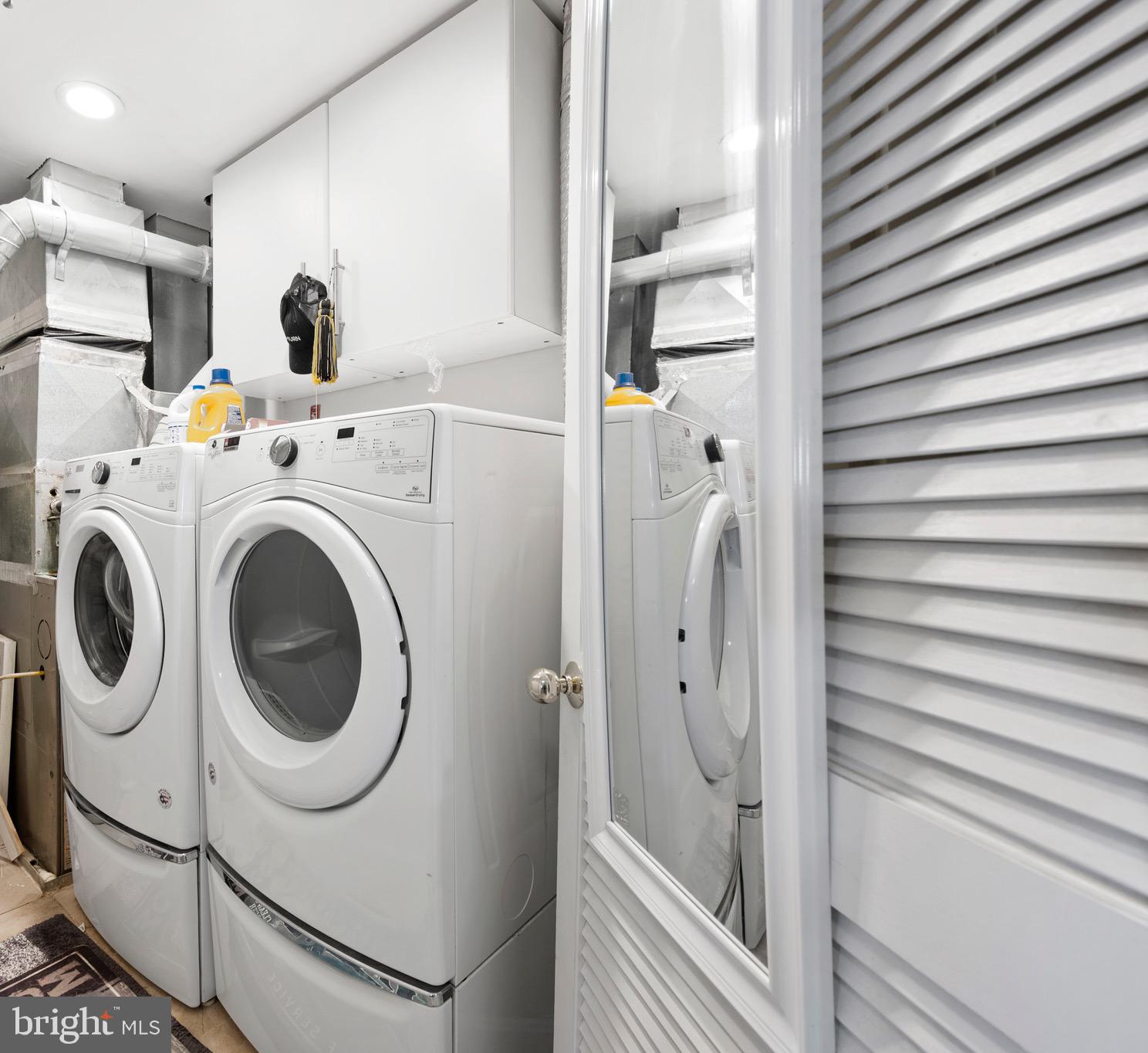 SEVEN OAKS - Residential