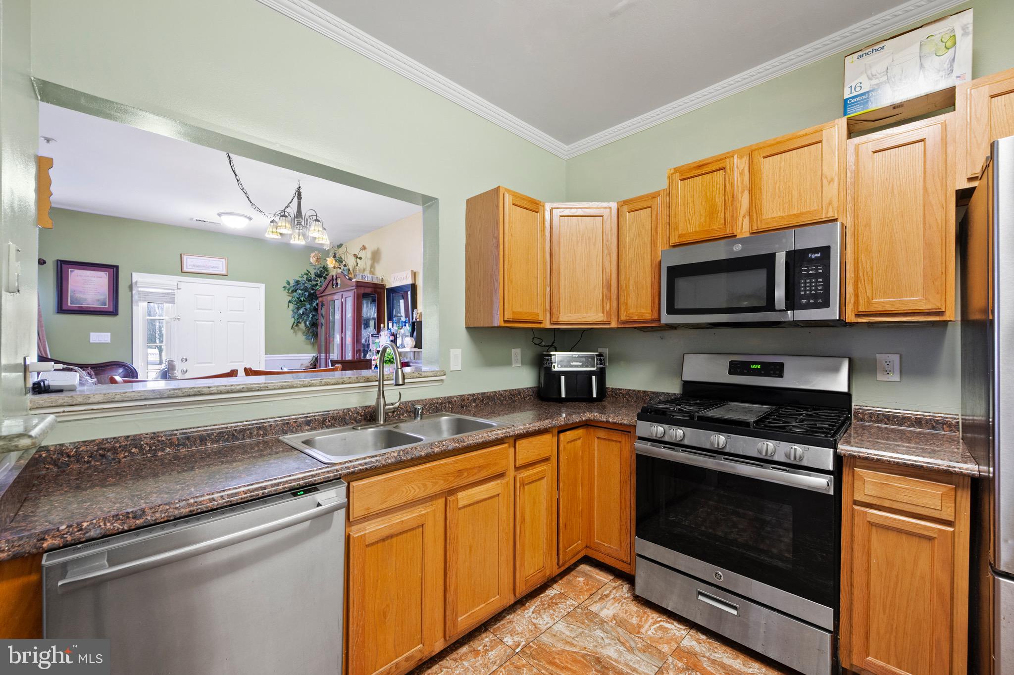 SEVEN OAKS - Residential