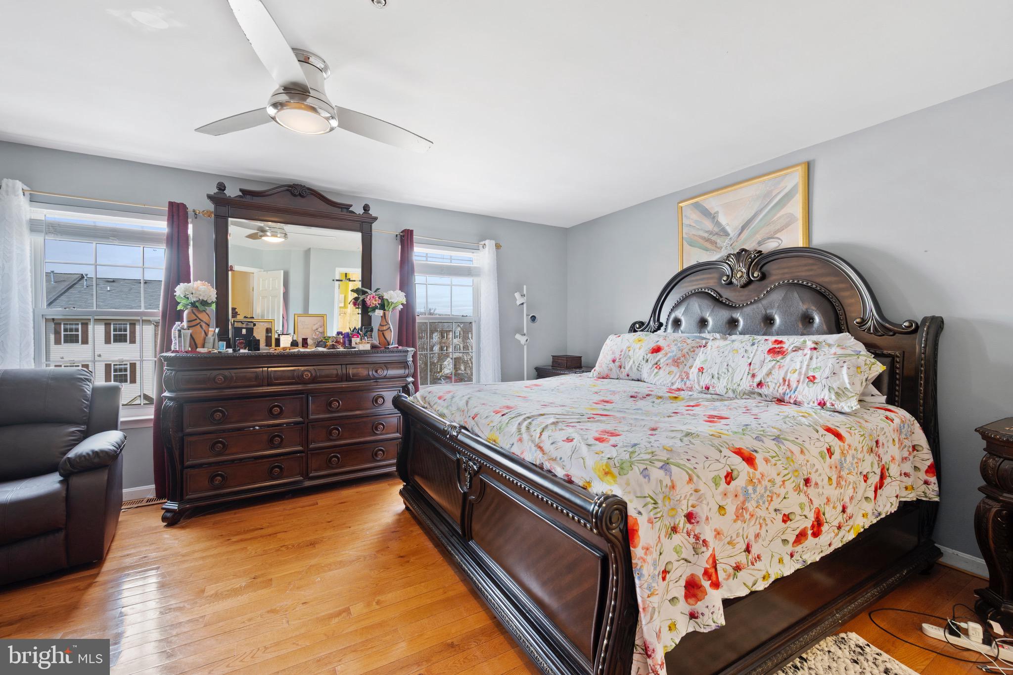 SEVEN OAKS - Residential