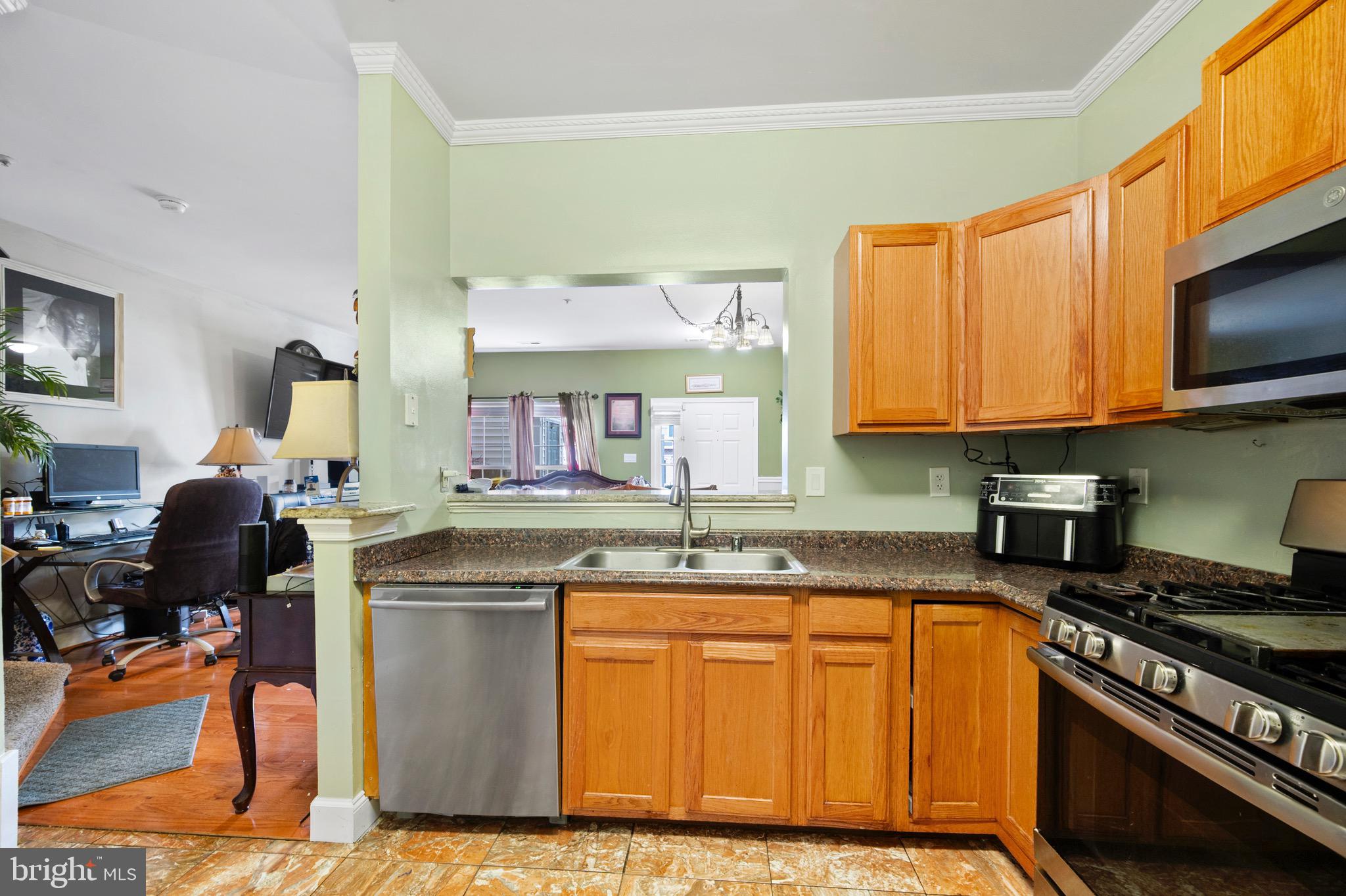 SEVEN OAKS - Residential