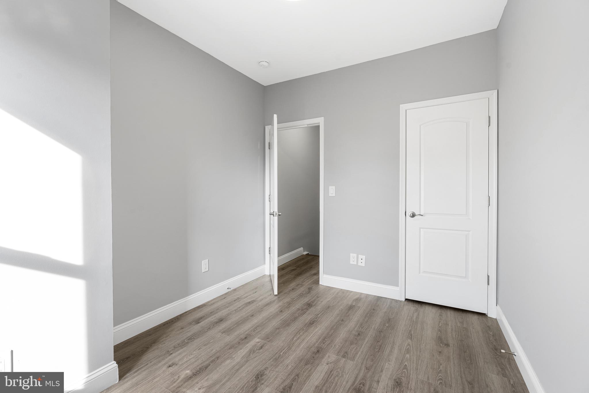 STRAWBERRY MANSION - Residential