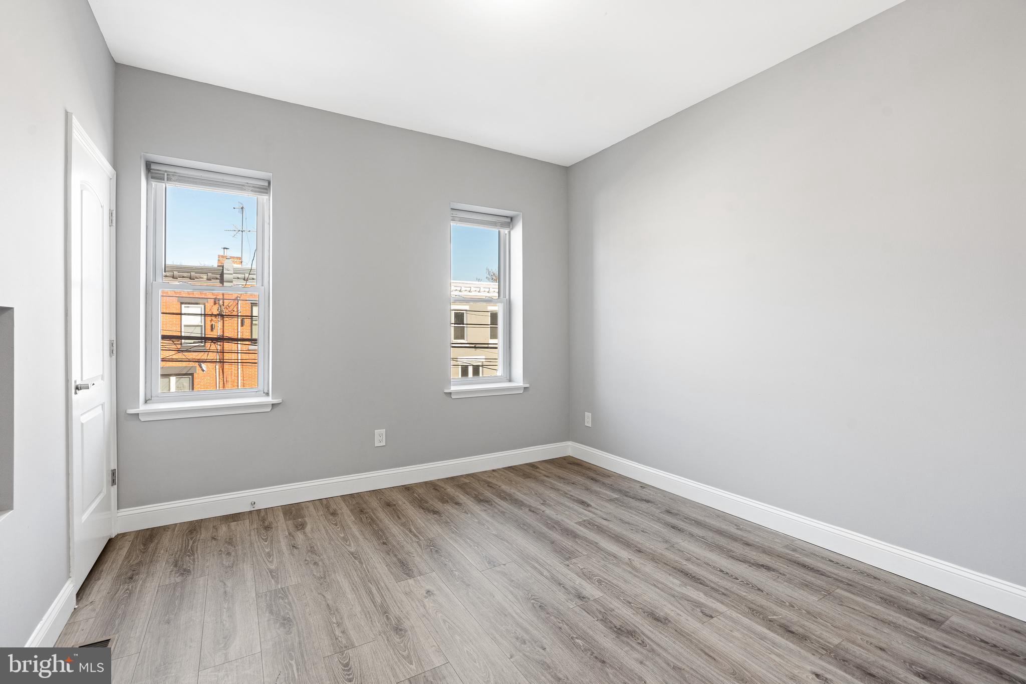 STRAWBERRY MANSION - Residential