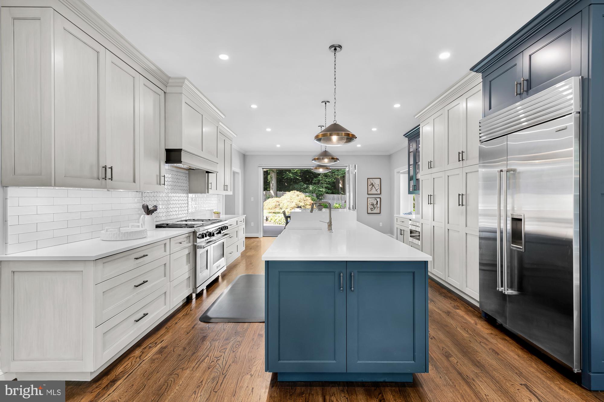 BRADLEY HILLS - Residential