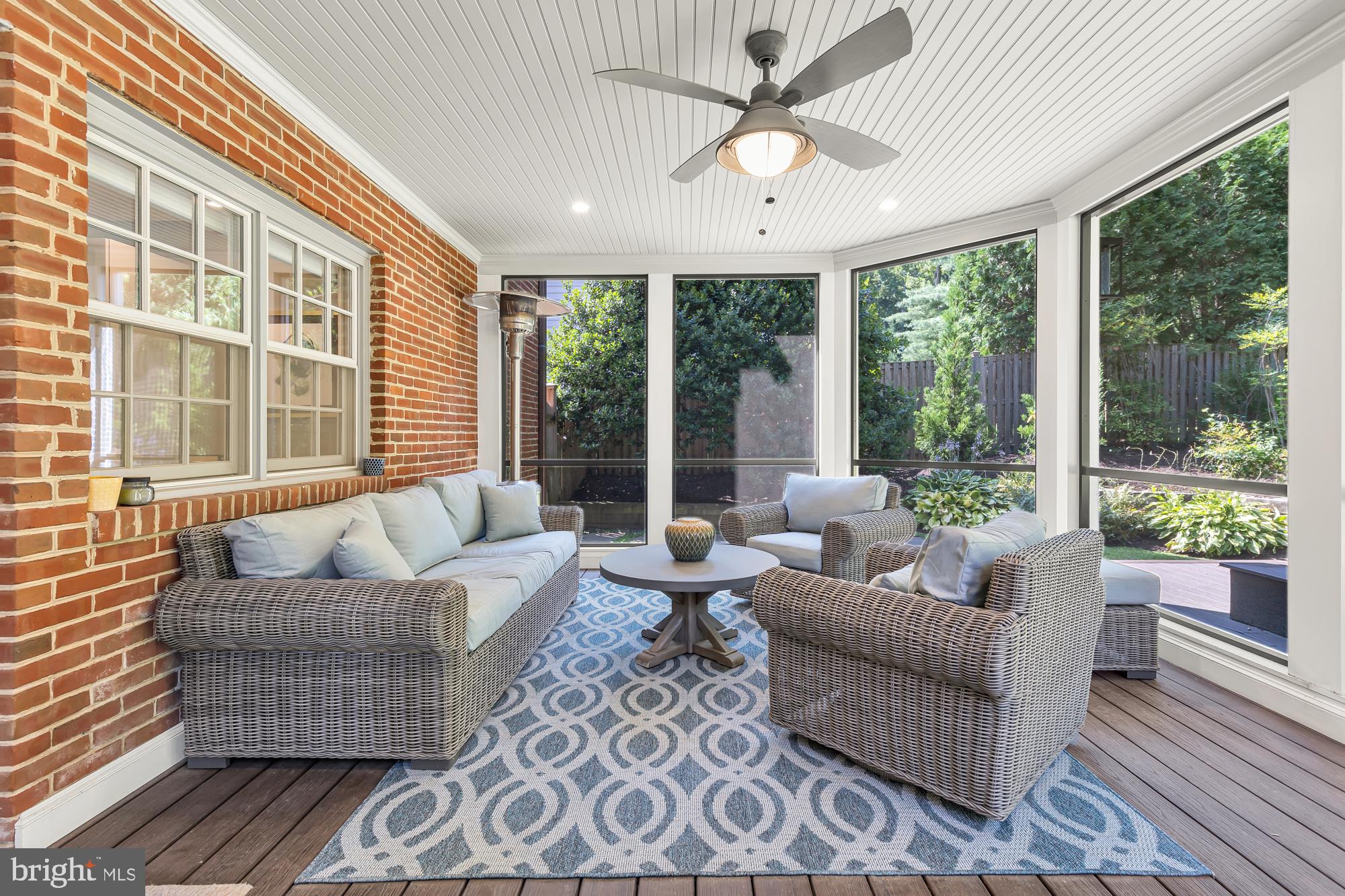 BRADLEY HILLS - Residential