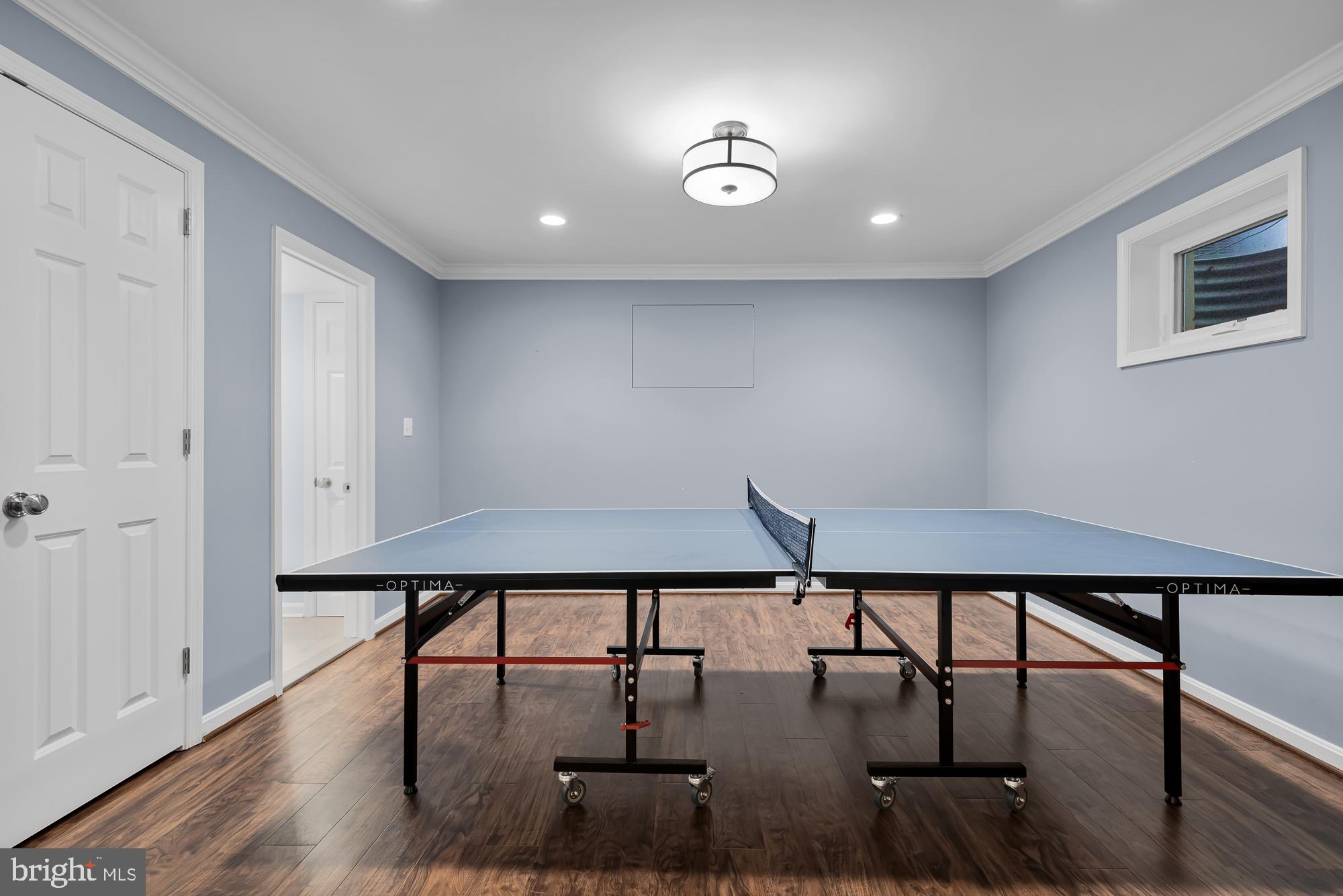 BRADLEY HILLS - Residential