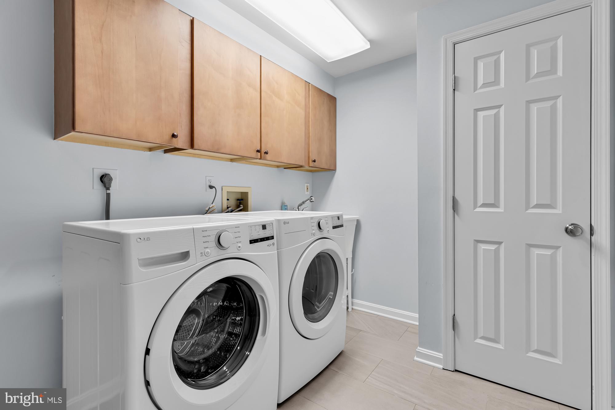 BRADLEY HILLS - Residential