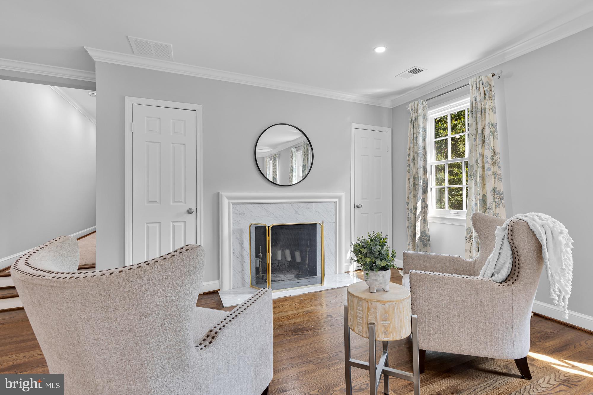 BRADLEY HILLS - Residential