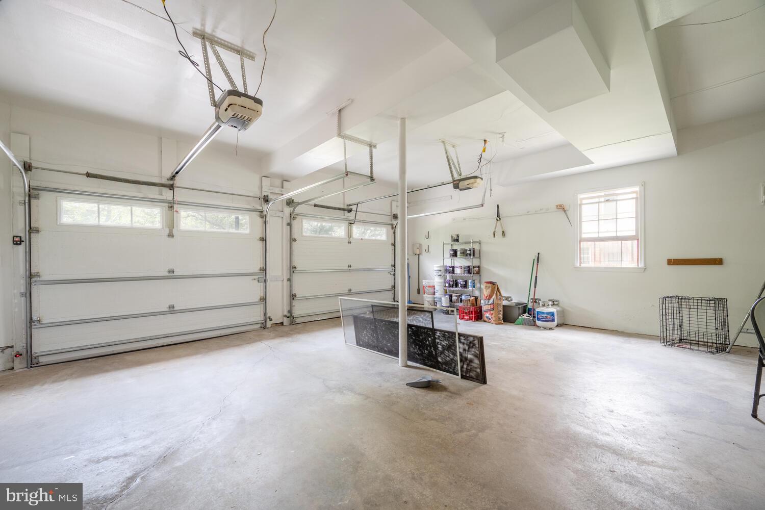 BRADLEY HILLS - Residential