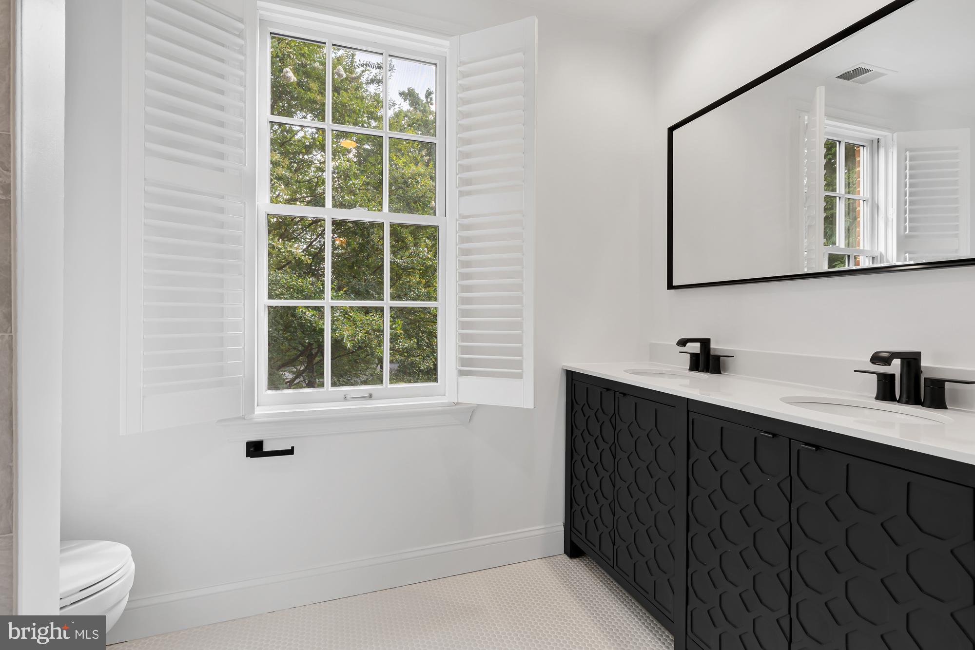 BRADLEY HILLS - Residential