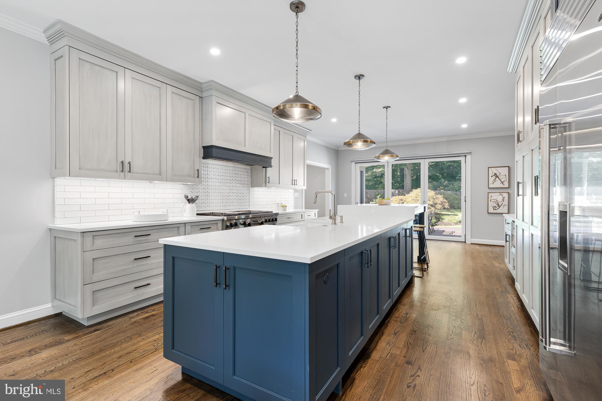 BRADLEY HILLS - Residential