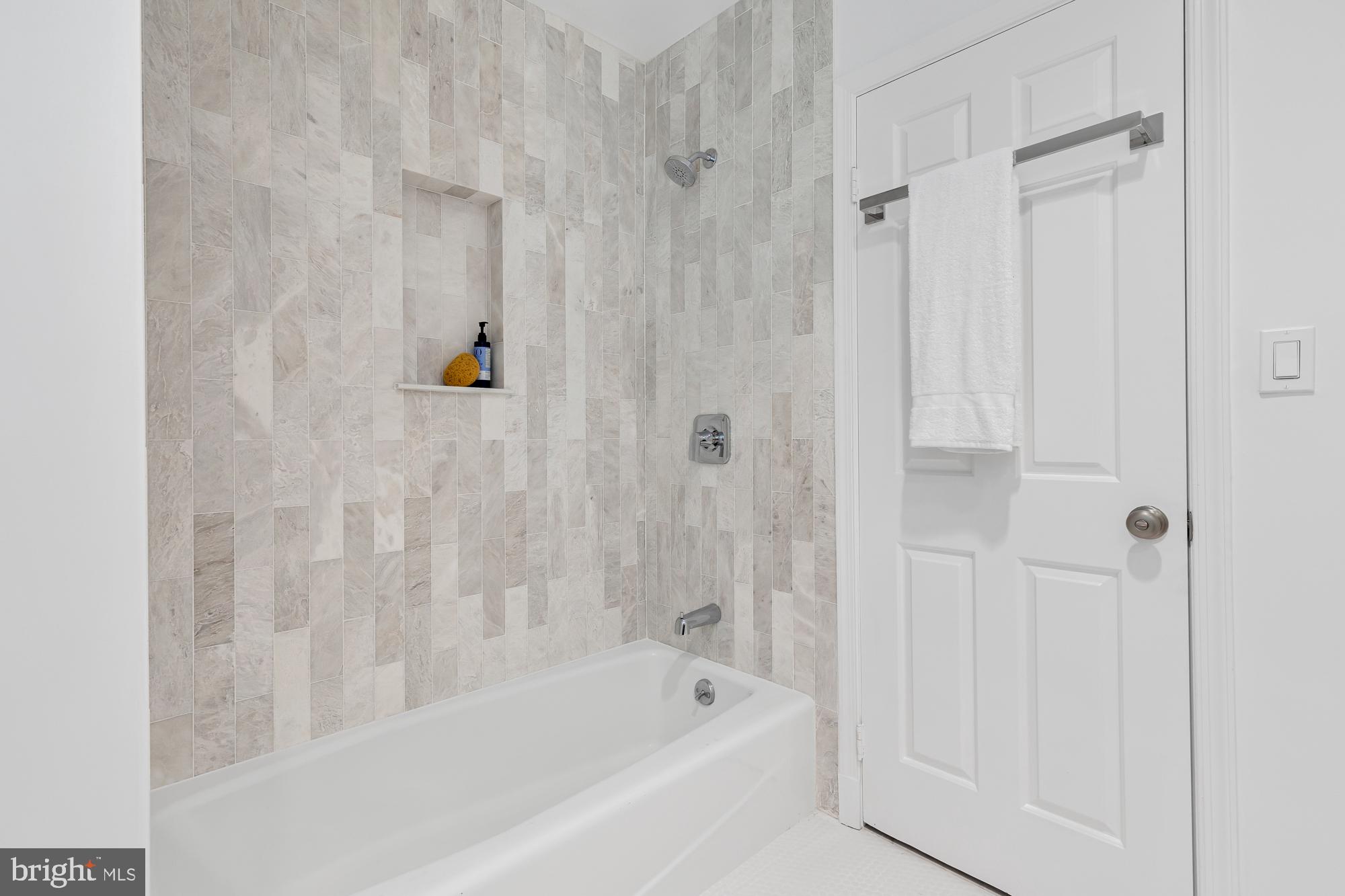 BRADLEY HILLS - Residential