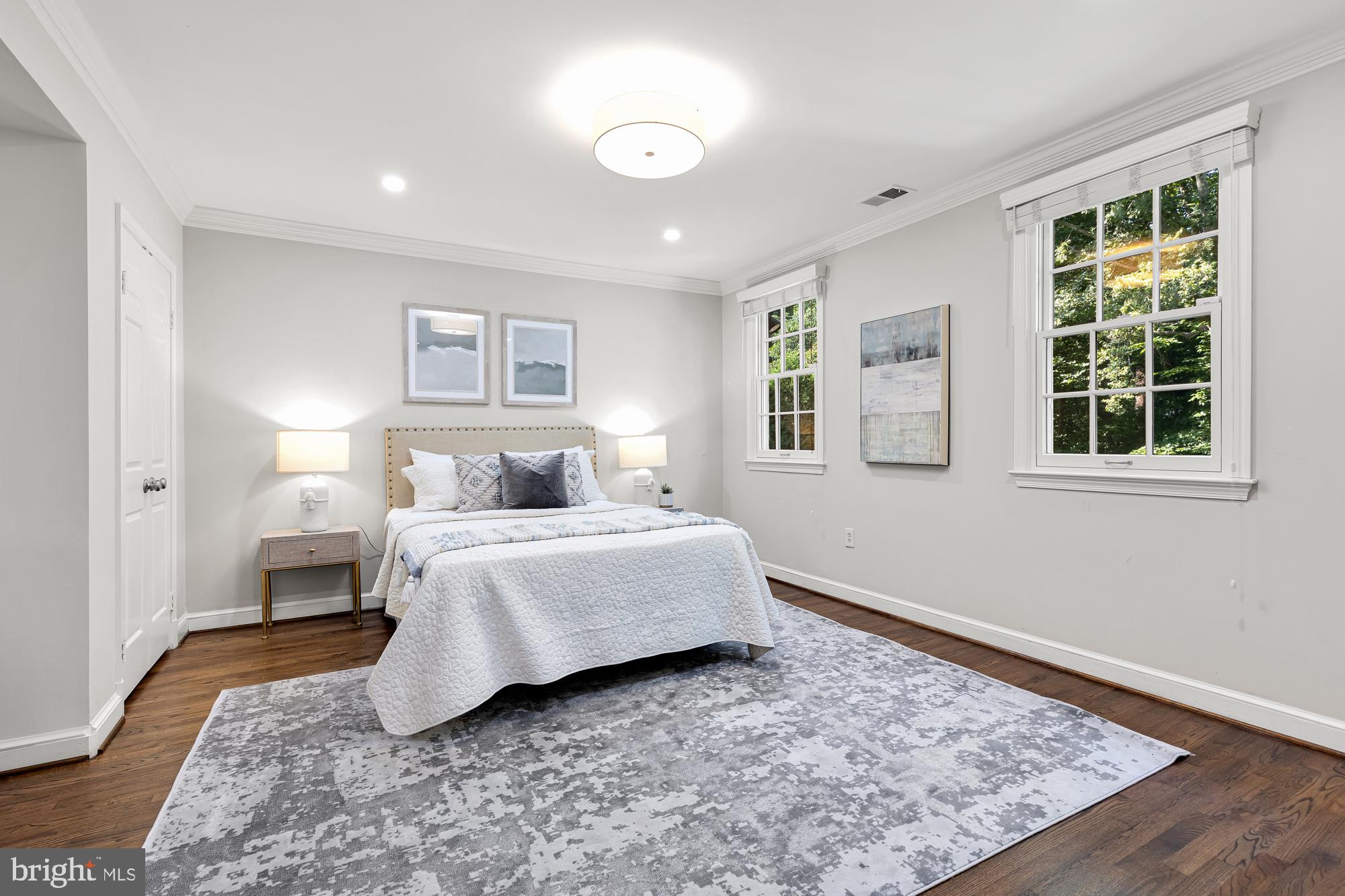 BRADLEY HILLS - Residential