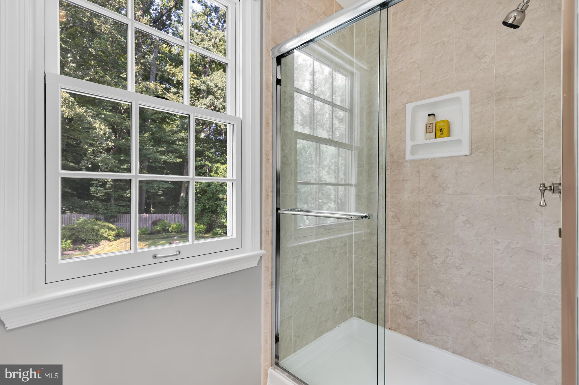 BRADLEY HILLS - Residential