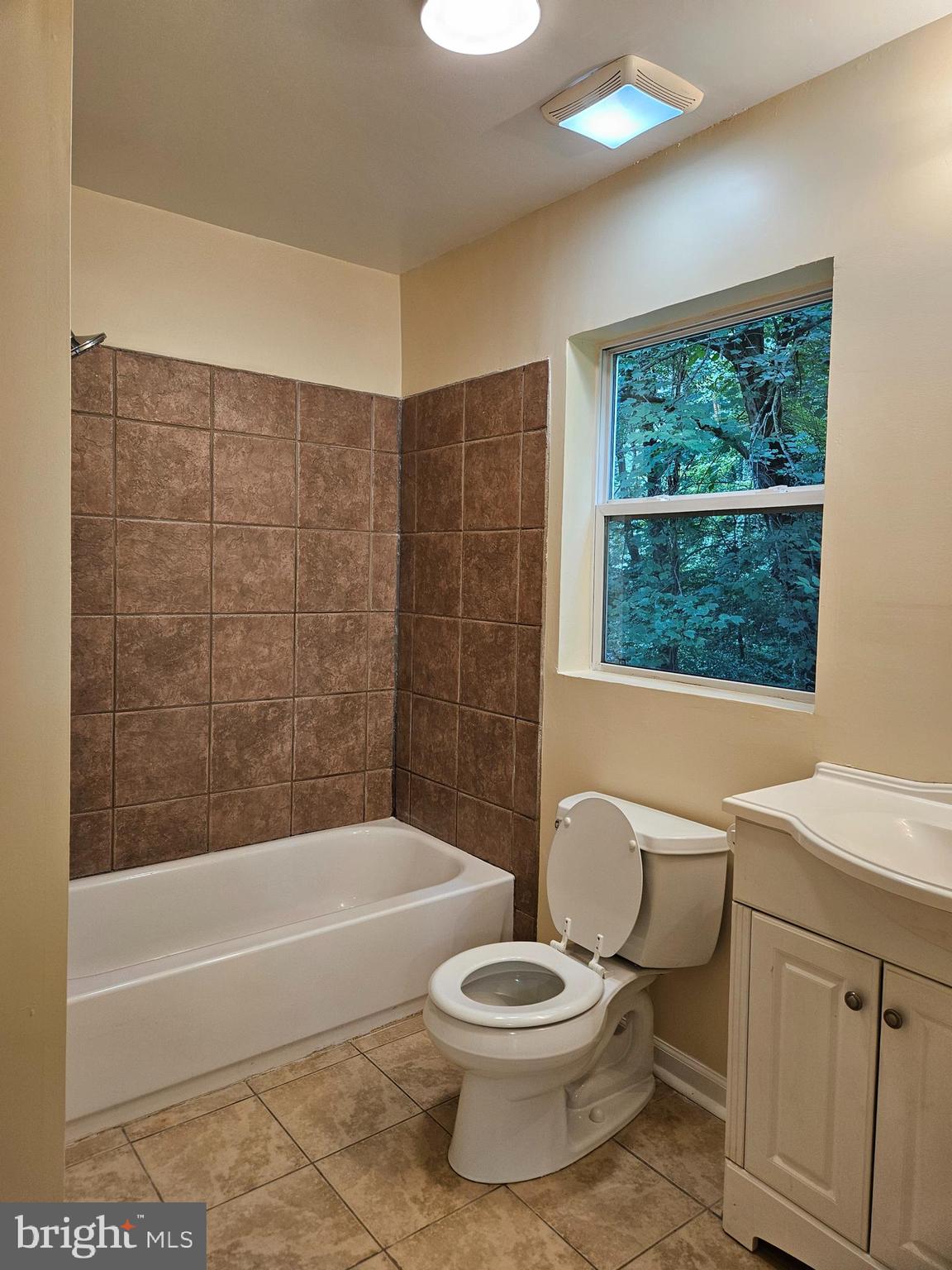 BRIARWOOD - Residential