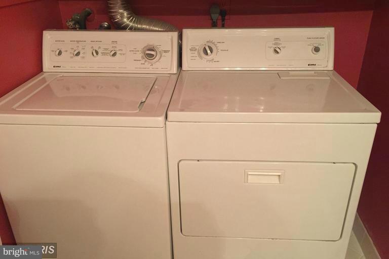 FAIRLINGTON VILLAGES - Residential Lease