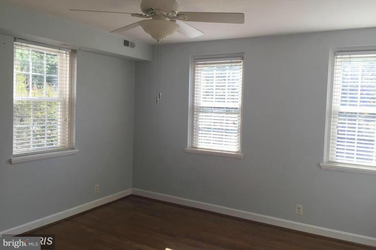 FAIRLINGTON VILLAGES - Residential Lease