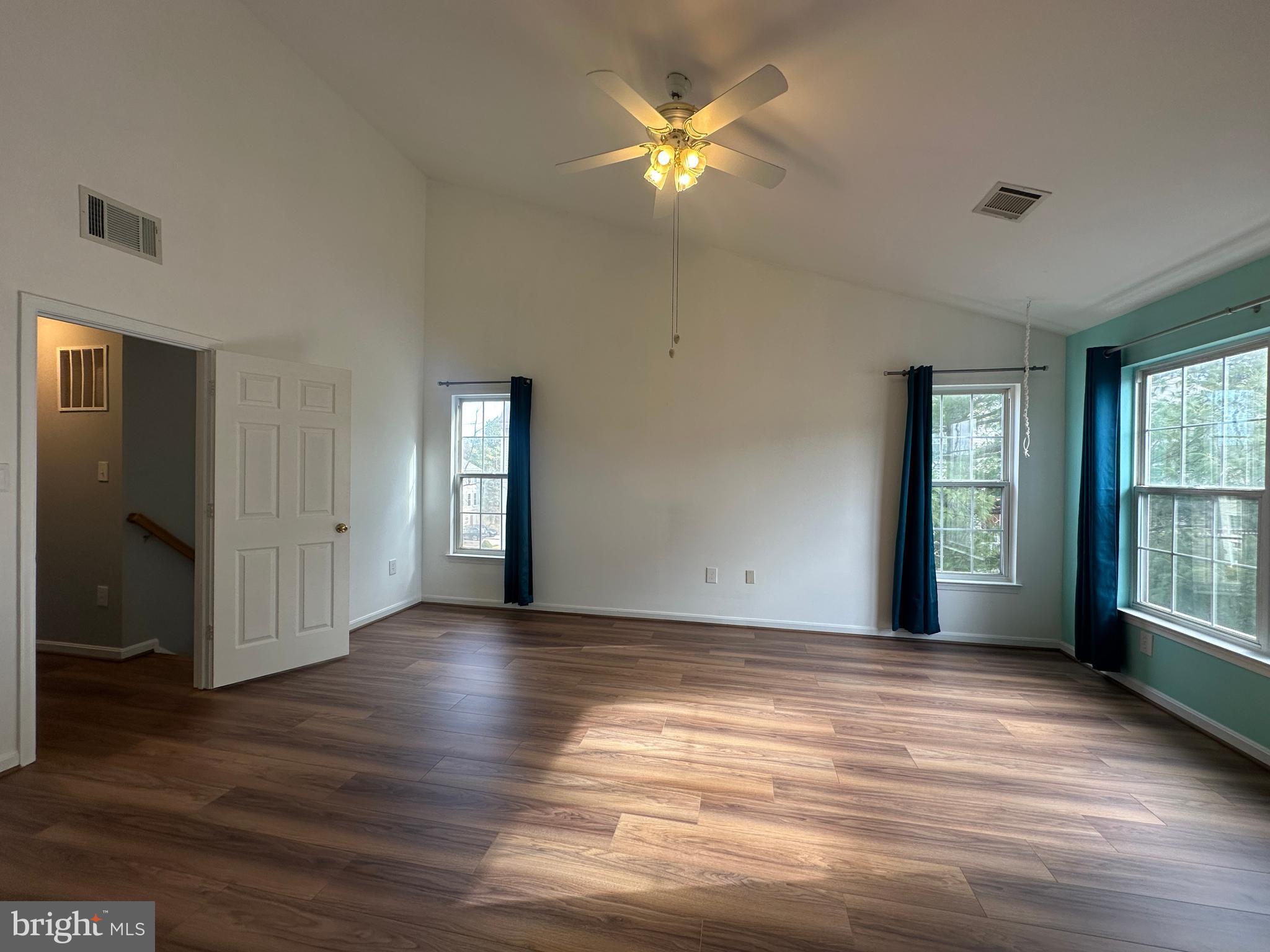 GREAT FALLS CHASE - Residential