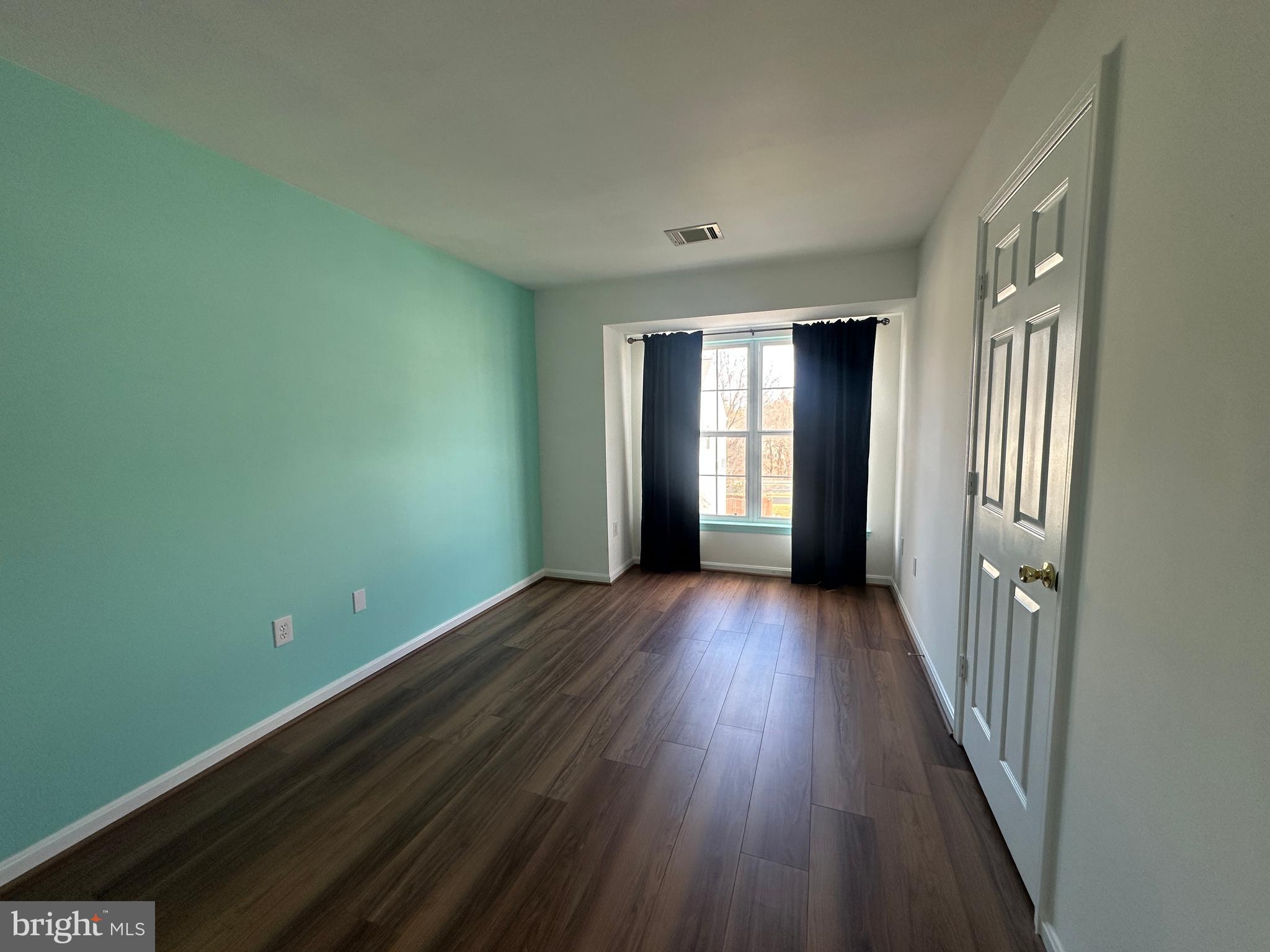 GREAT FALLS CHASE - Residential