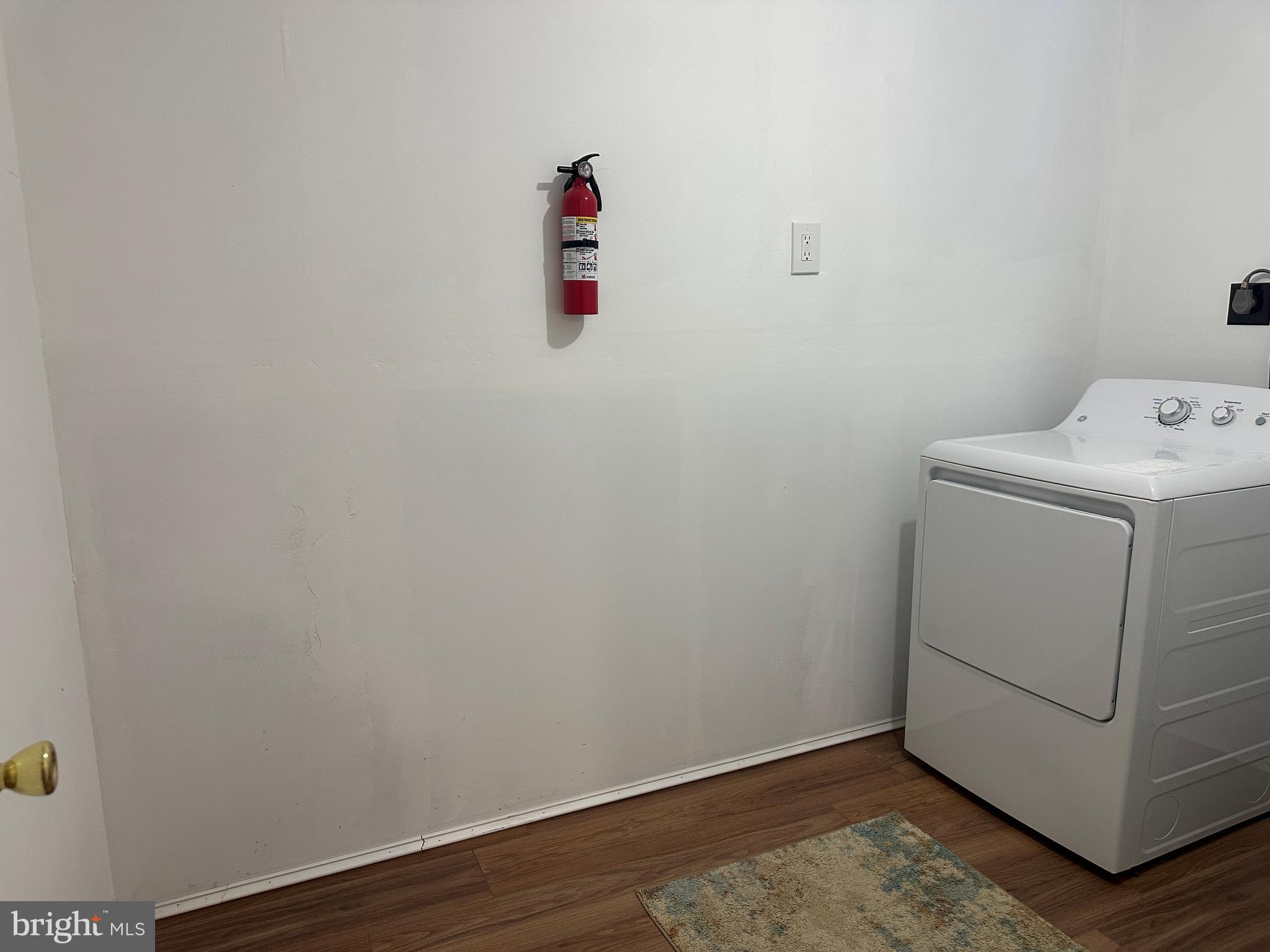 GREAT FALLS CHASE - Residential