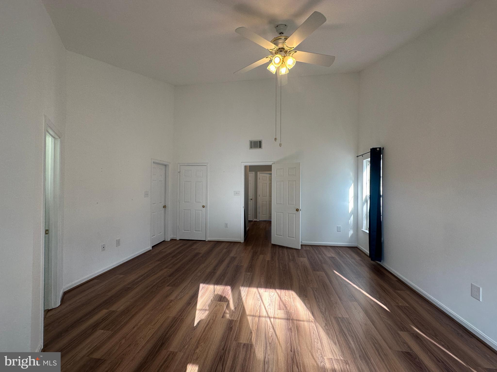 GREAT FALLS CHASE - Residential