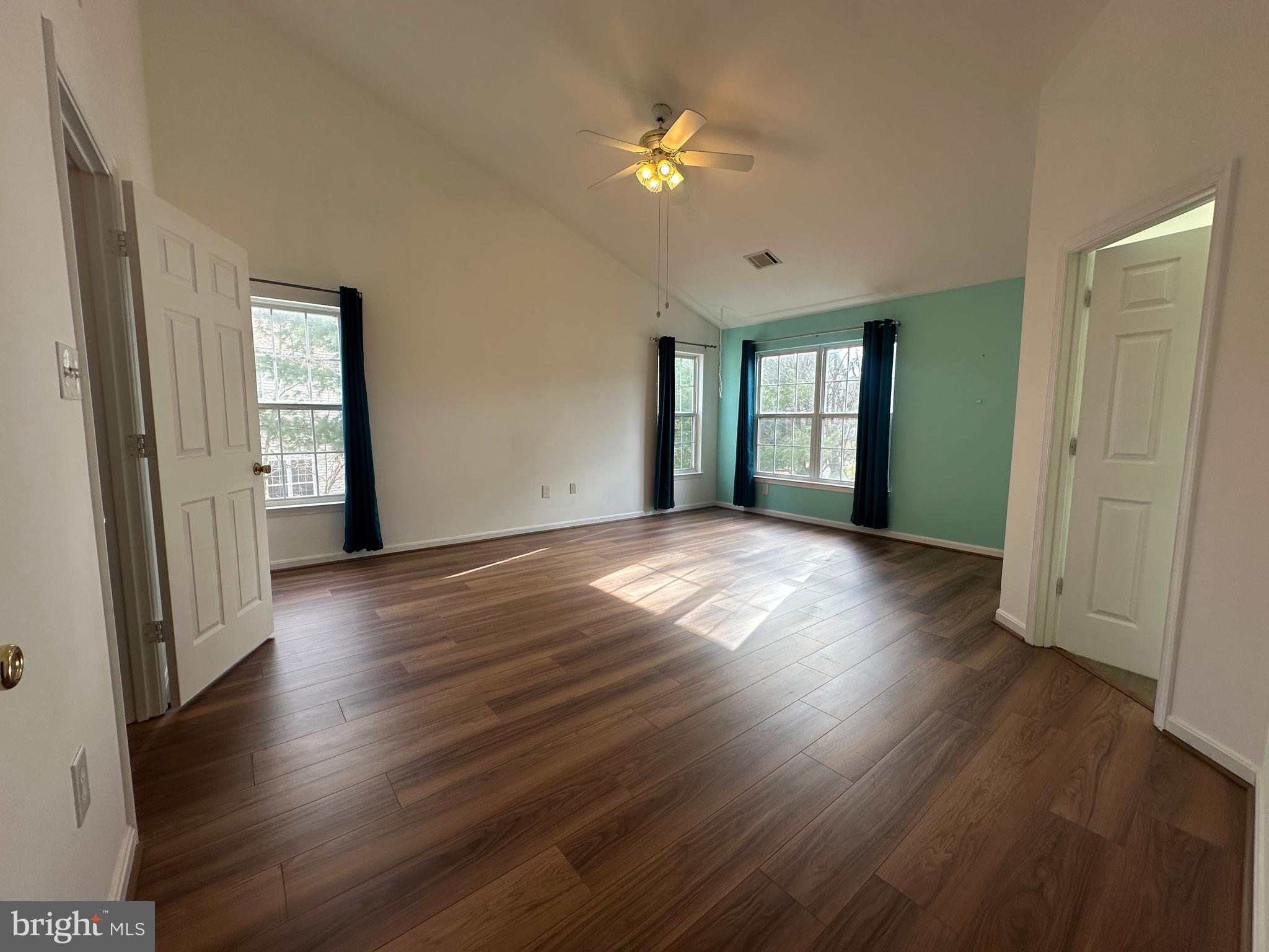 GREAT FALLS CHASE - Residential