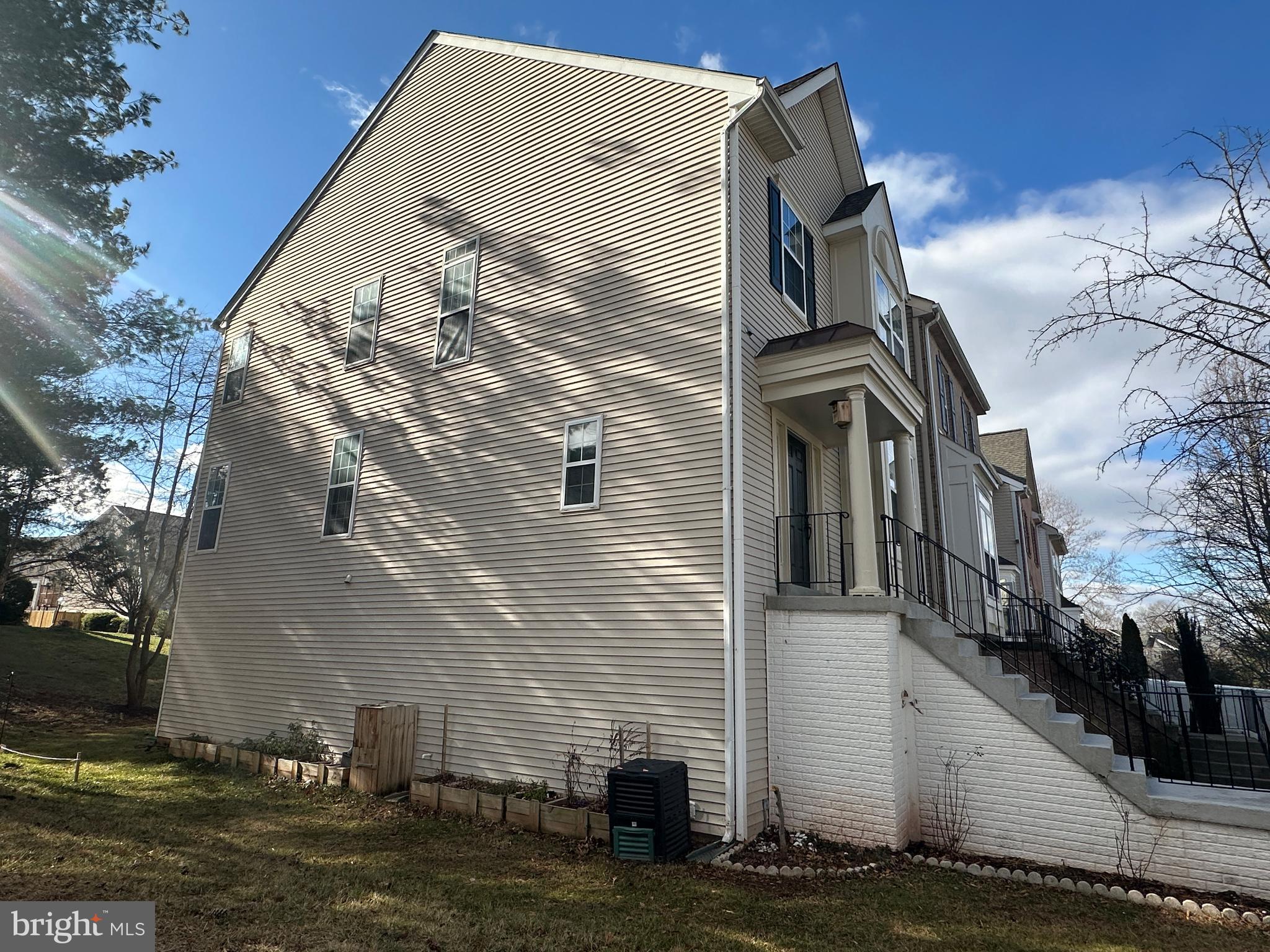 GREAT FALLS CHASE - Residential