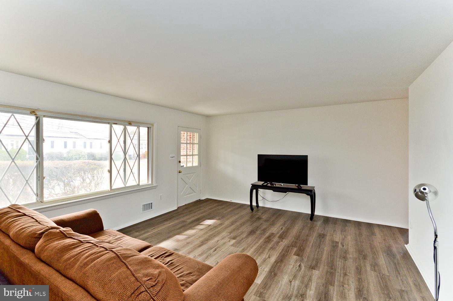 HOLLY SPRINGS - Residential