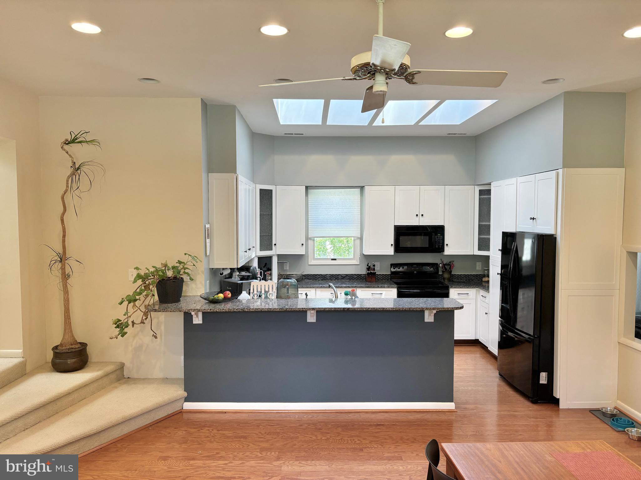 FALLS CHURCH PARK - Residential Lease