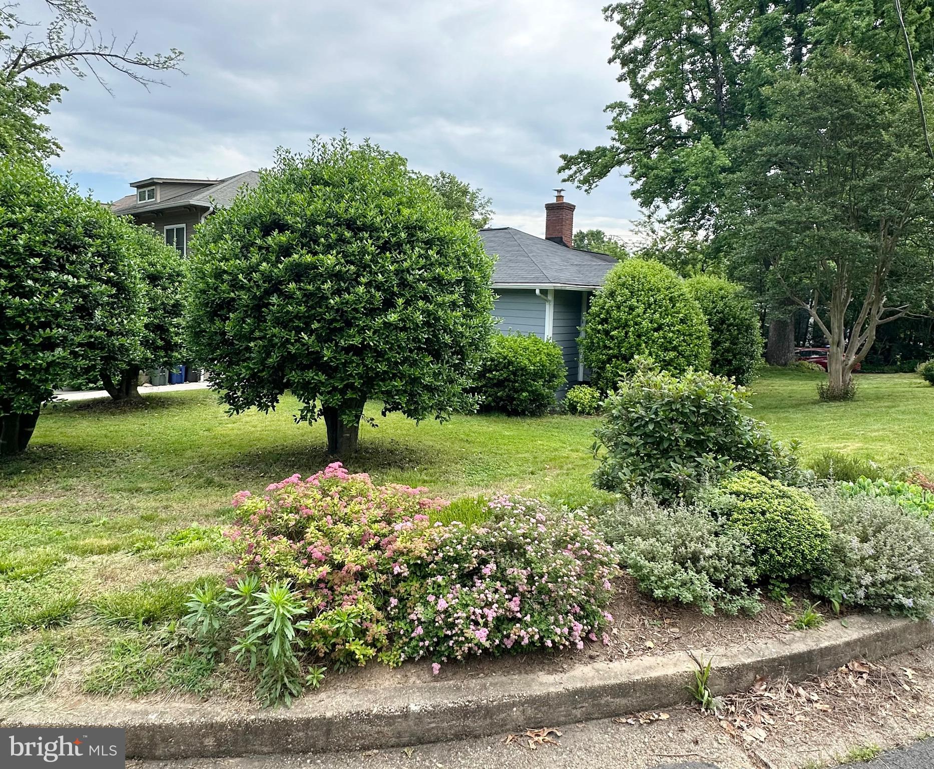 FALLS CHURCH PARK - Residential Lease