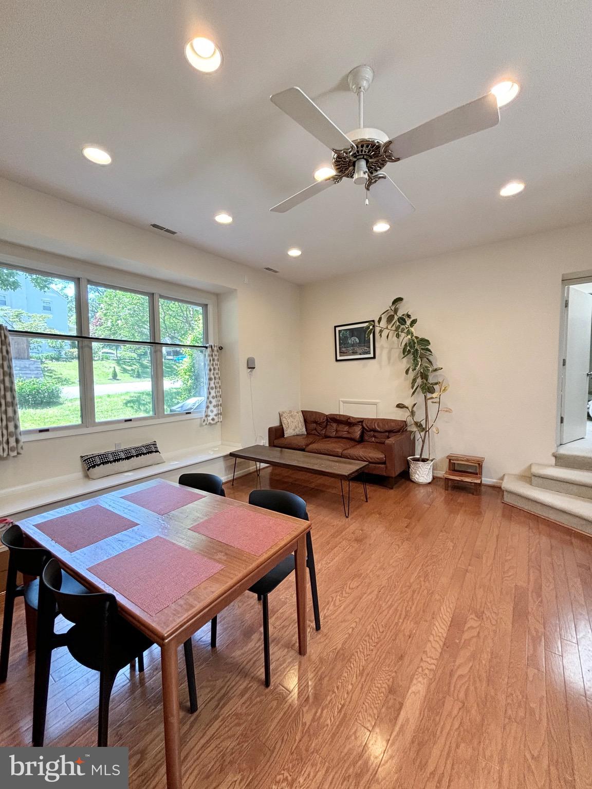 FALLS CHURCH PARK - Residential Lease