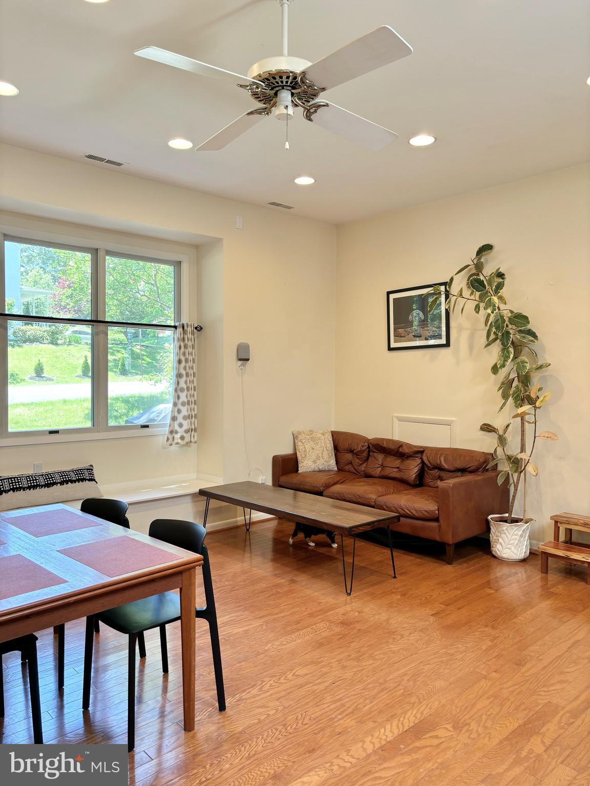 FALLS CHURCH PARK - Residential Lease