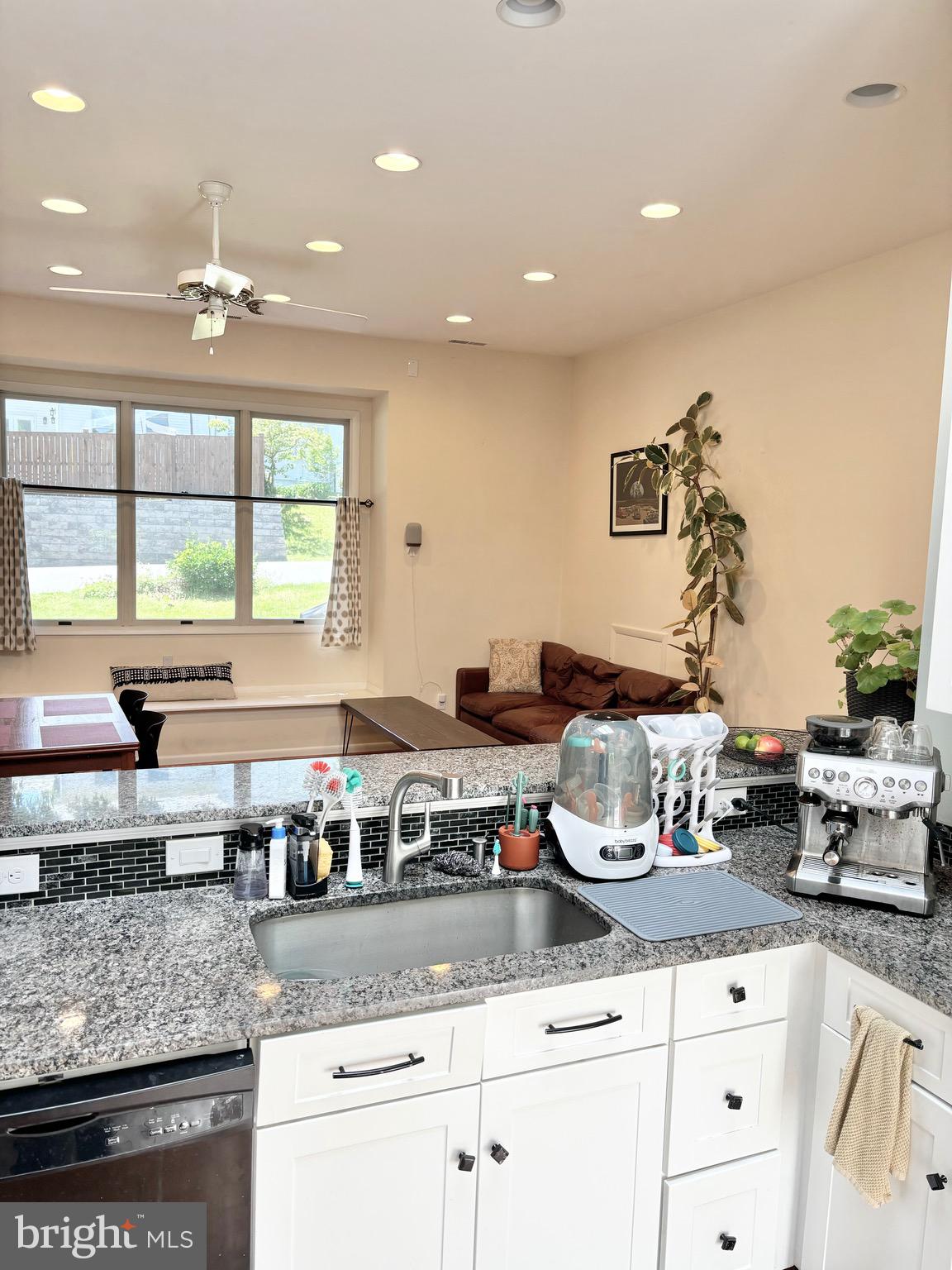 FALLS CHURCH PARK - Residential Lease