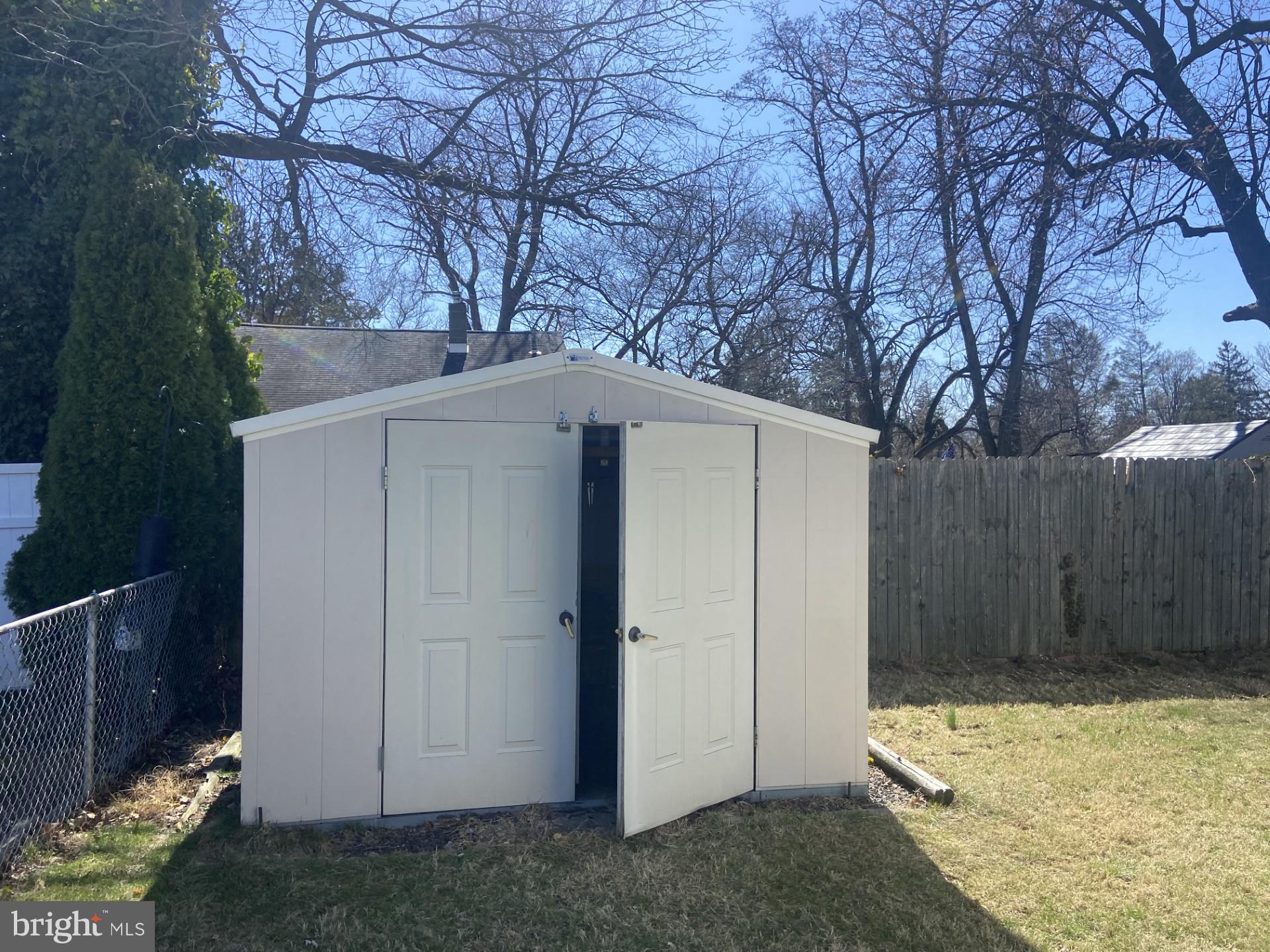 HOLLYWOOD - Residential