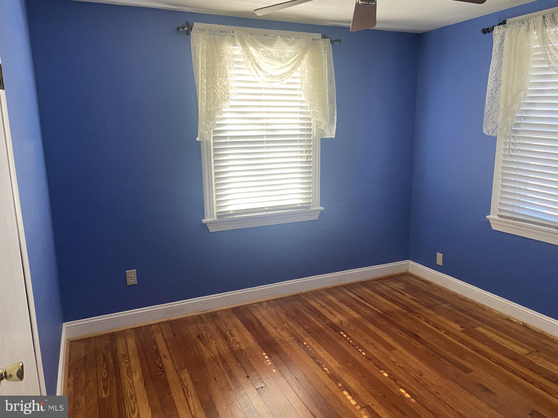 HOLLYWOOD - Residential