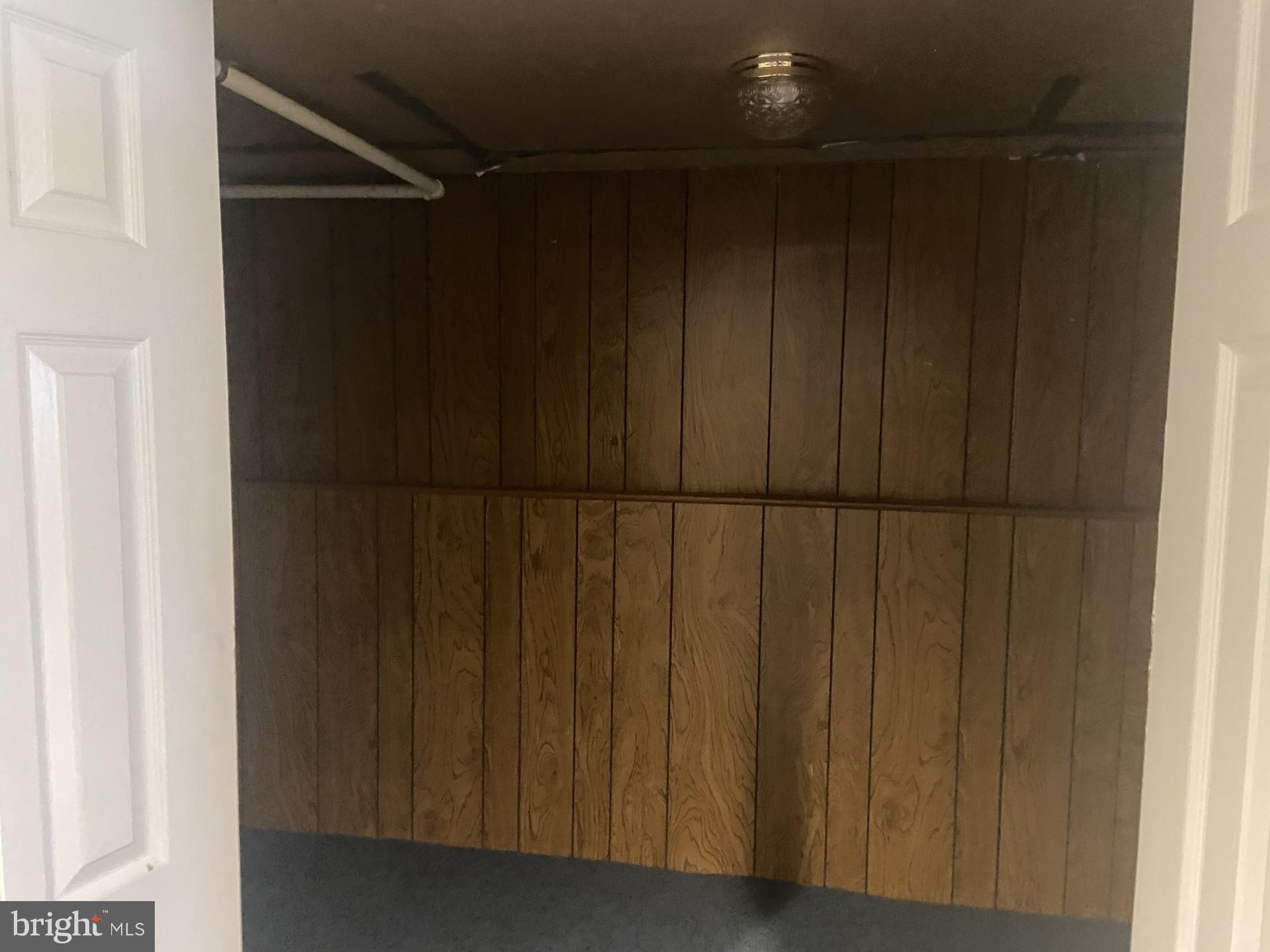 HOLLYWOOD - Residential