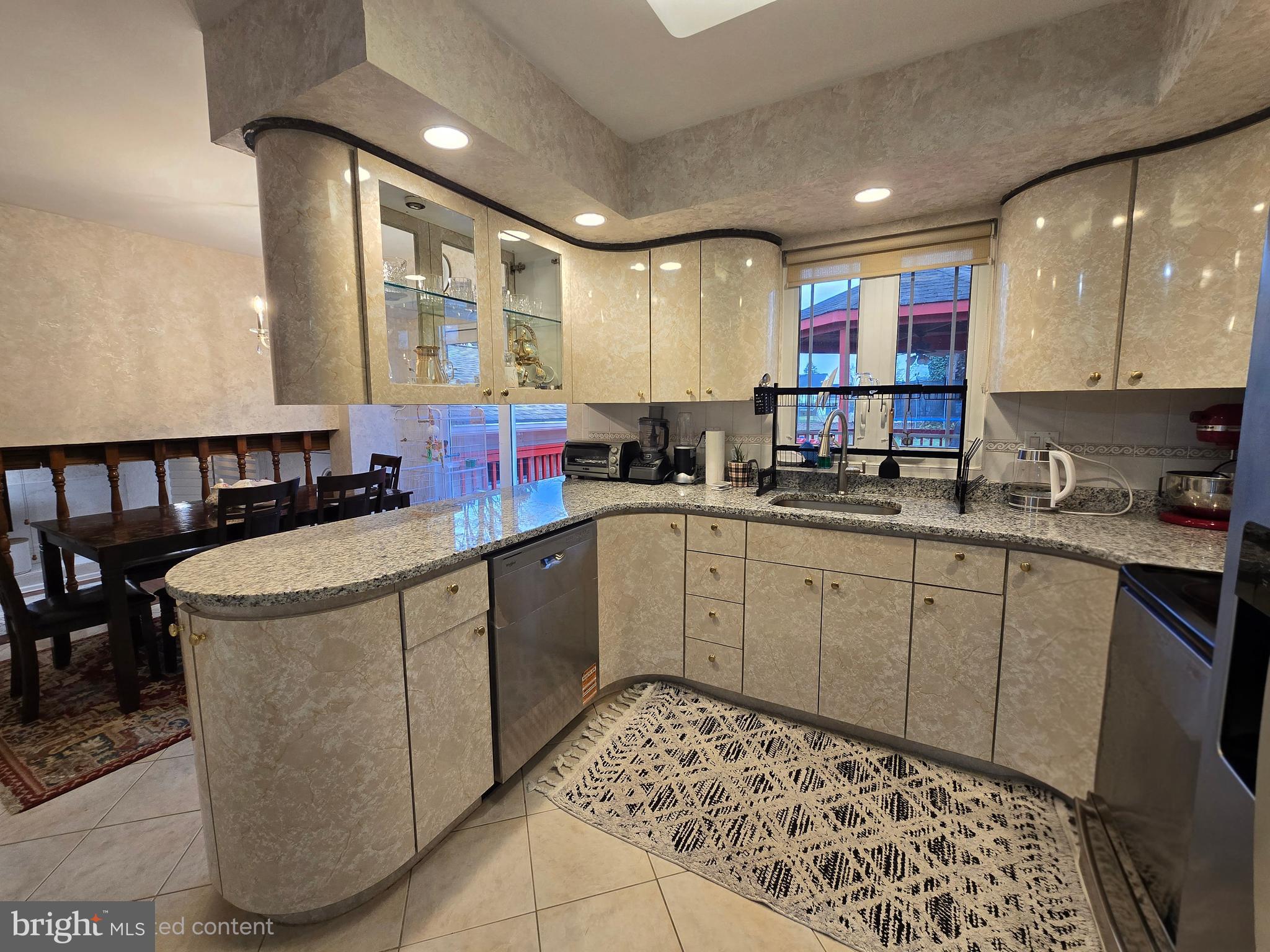 WOODLYN CROSSING - Residential